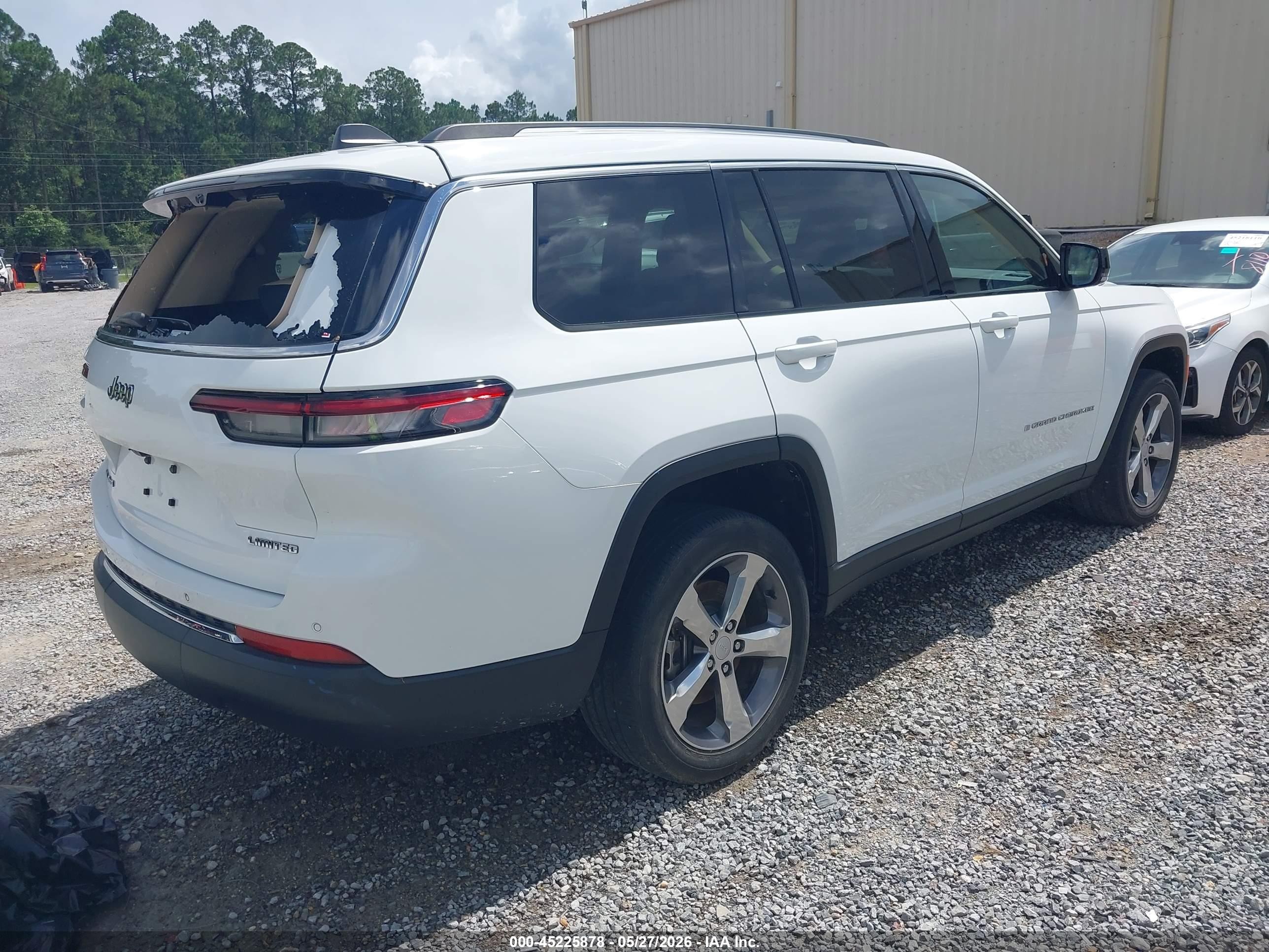2021 Jeep Grand Cherokee L Limited 4x4 White vin: 1C4RJKBG0M8107342