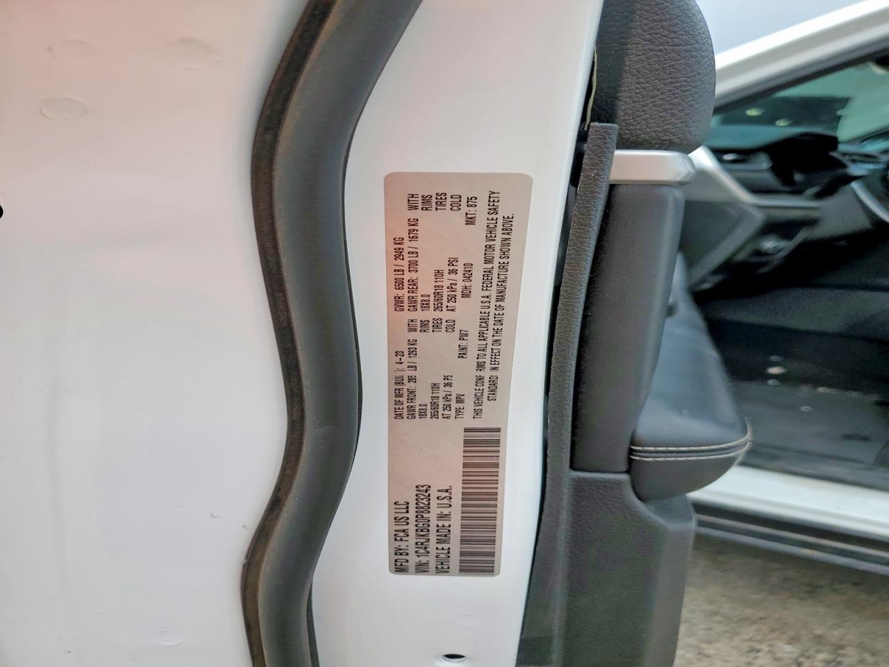 2023 Jeep Grand Cherokee L Limited White vin: 1C4RJKBG0P8823243