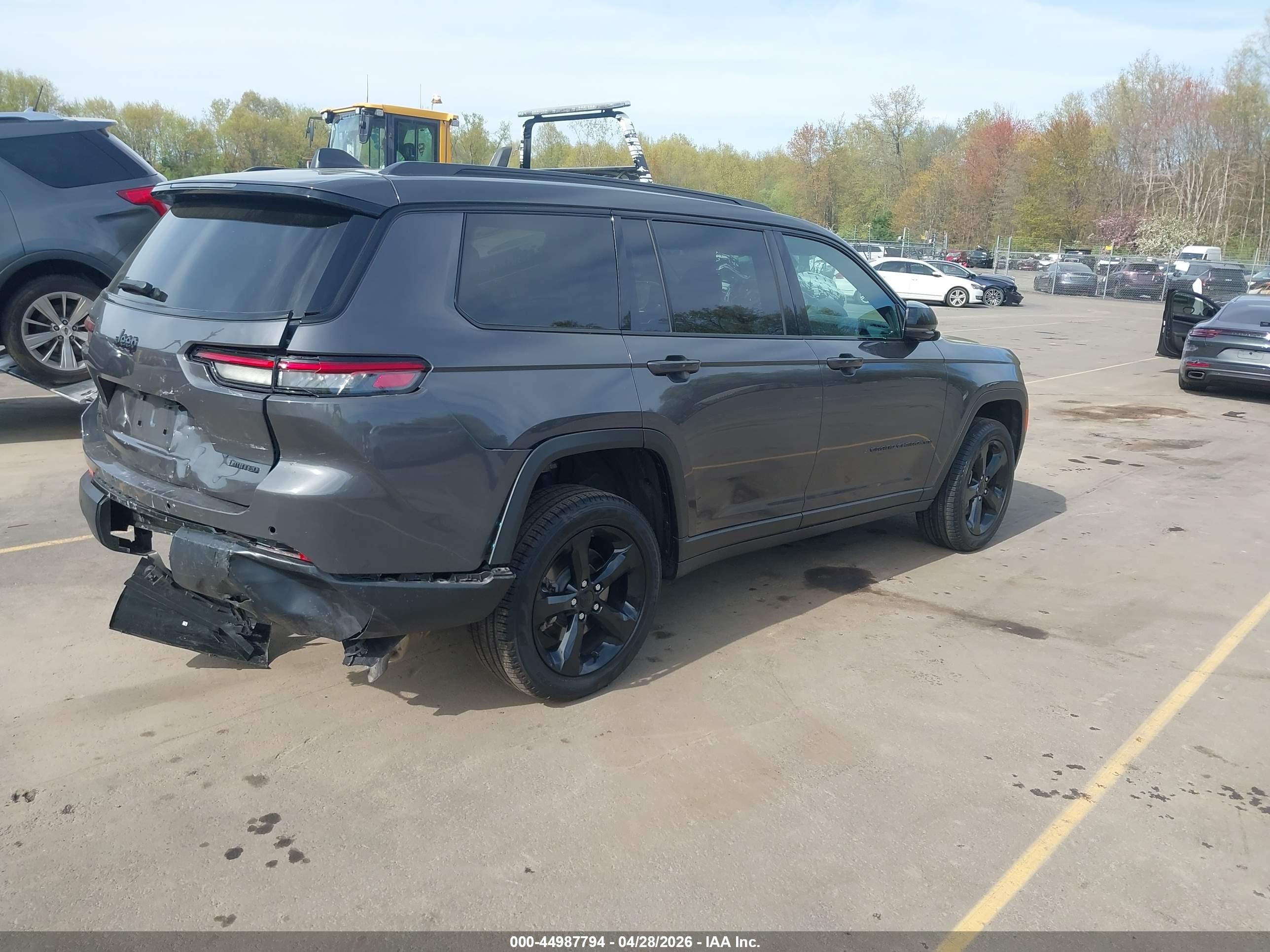 2025 Jeep Grand Cherokee L Limited 4x4 Gray vin: 1C4RJKBG1S8768519
