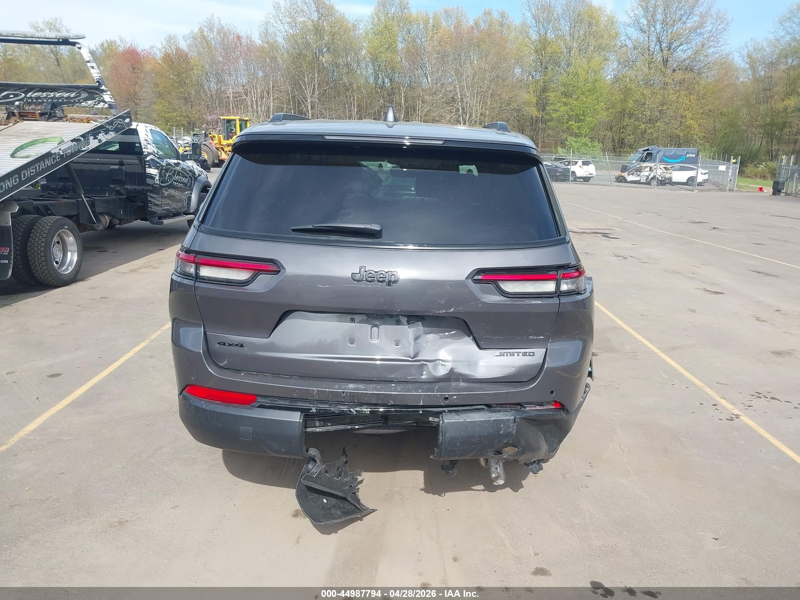 2025 Jeep Grand Cherokee L Limited 4x4 Gray vin: 1C4RJKBG1S8768519