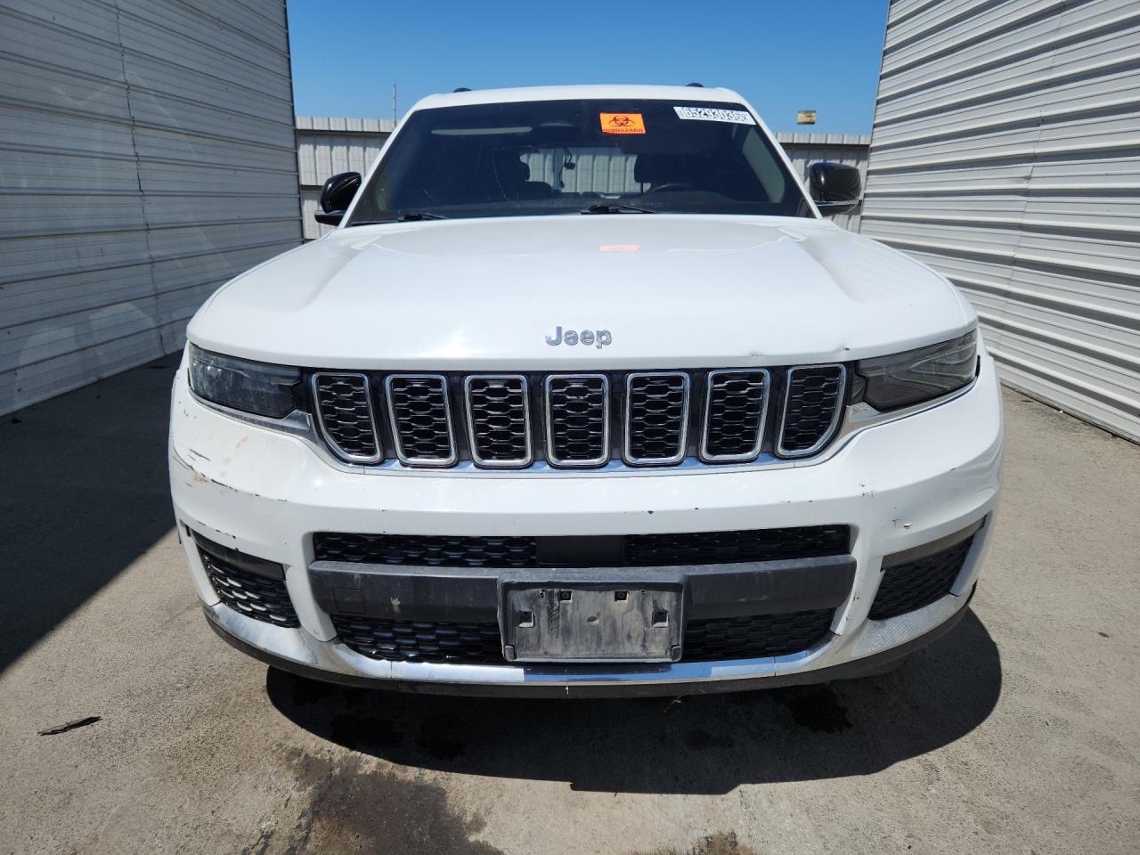2023 Jeep Grand Cherokee L Limited Белый vin: 1C4RJKBG4P8806557 Damage: Hood, Dent(S) W/ Paint Dmg, 9 To 10 Inches