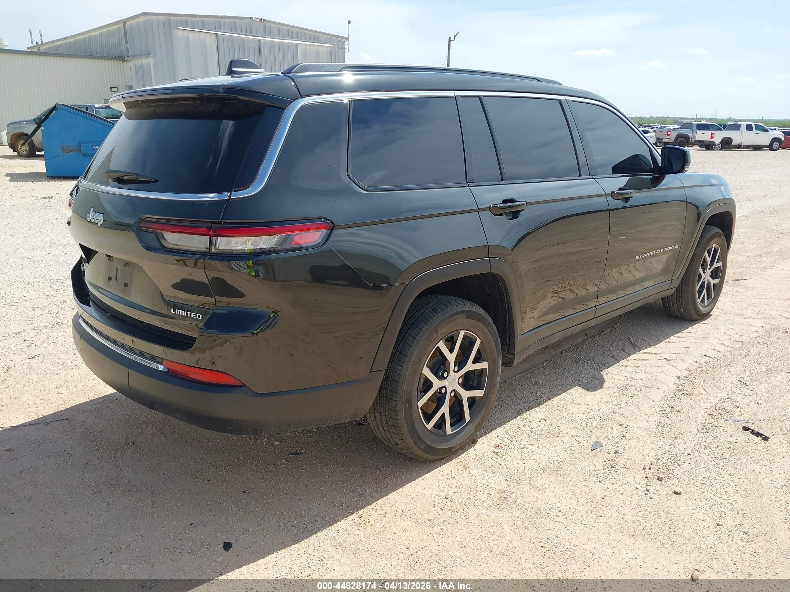 2024 Jeep Grand Cherokee L Limited 4x4 Green vin: 1C4RJKBG4R8623632