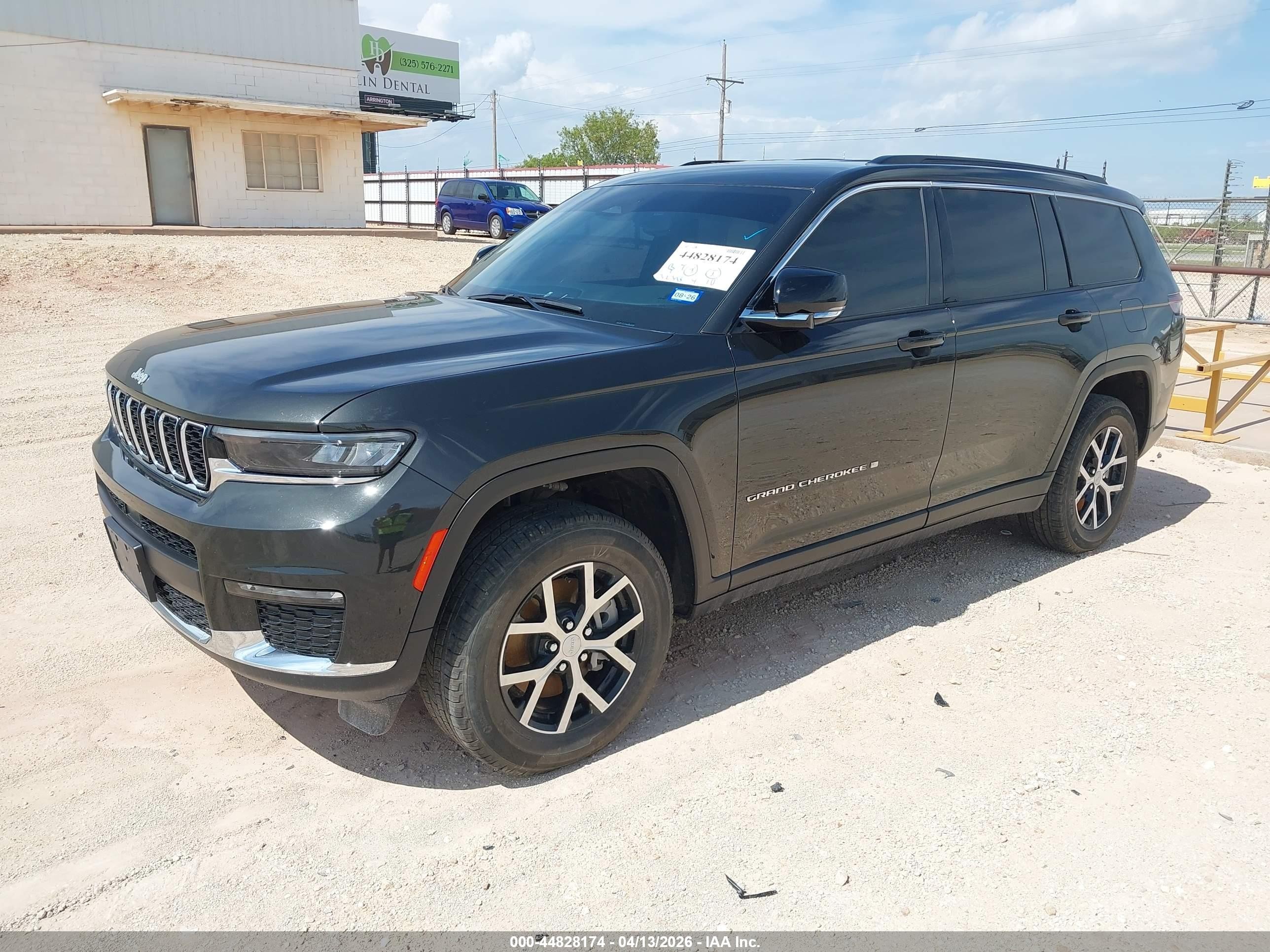 2024 Jeep Grand Cherokee L Limited 4x4 Green vin: 1C4RJKBG4R8623632