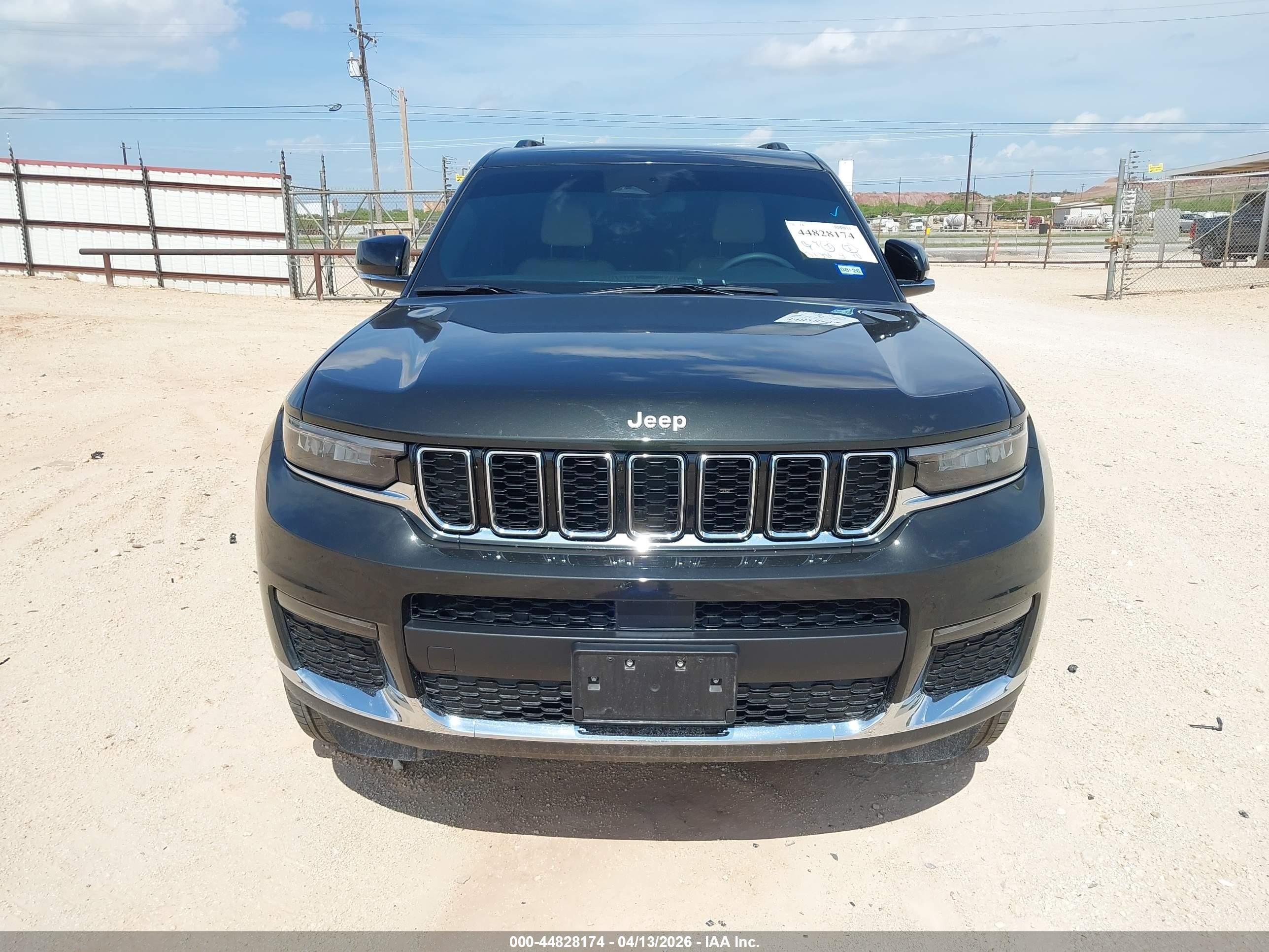 2024 Jeep Grand Cherokee L Limited 4x4 Green vin: 1C4RJKBG4R8623632