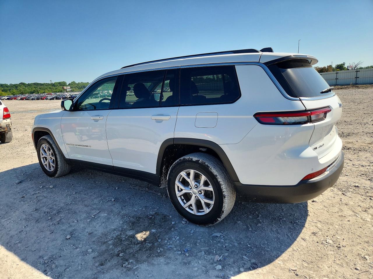 2022 Jeep Grand Cherokee L Limited White vin: 1C4RJKBG5N8555383