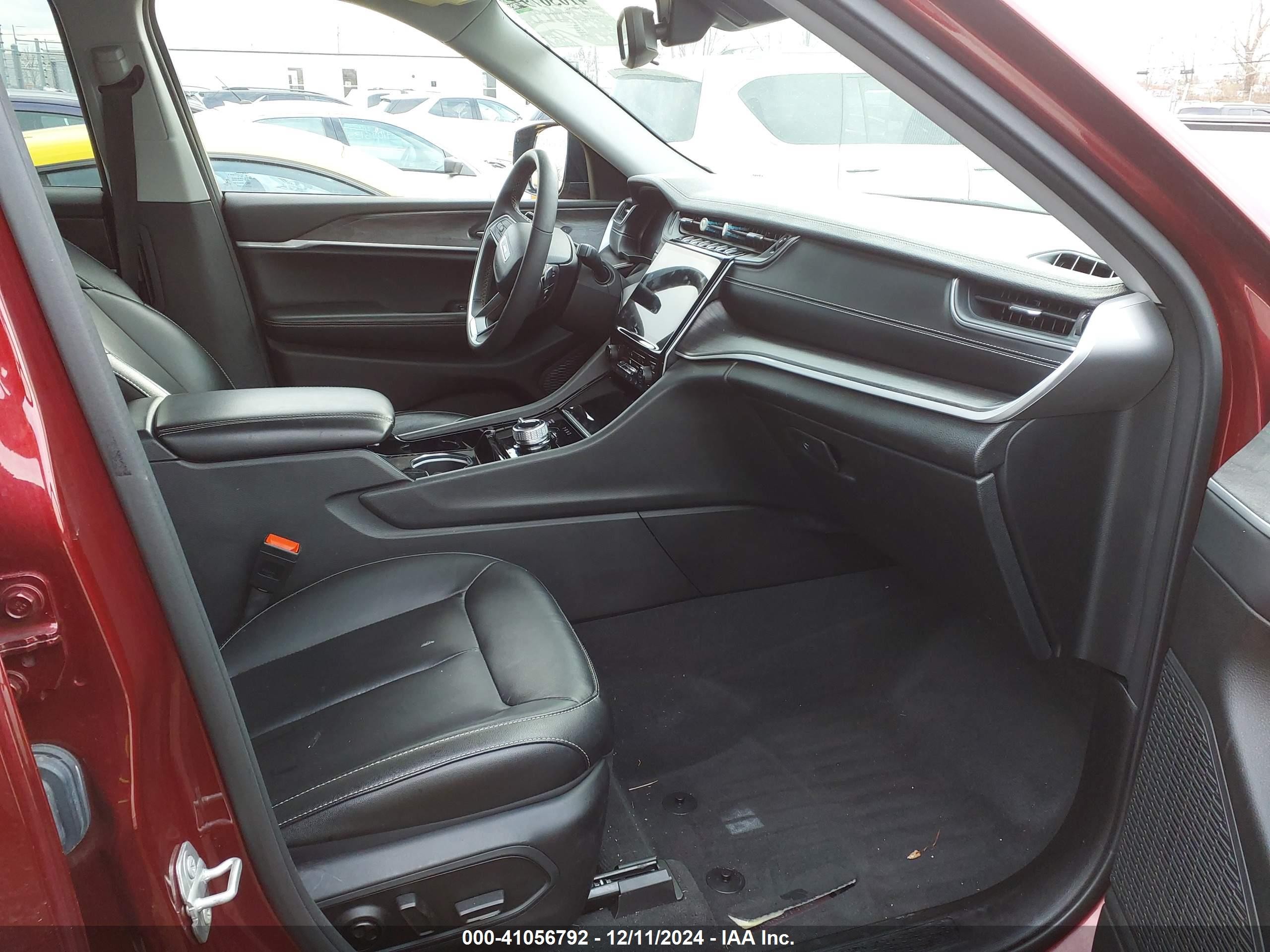 2023 Jeep Grand Cherokee L Limited 4x4 Maroon vin: 1C4RJKBG5P8731562