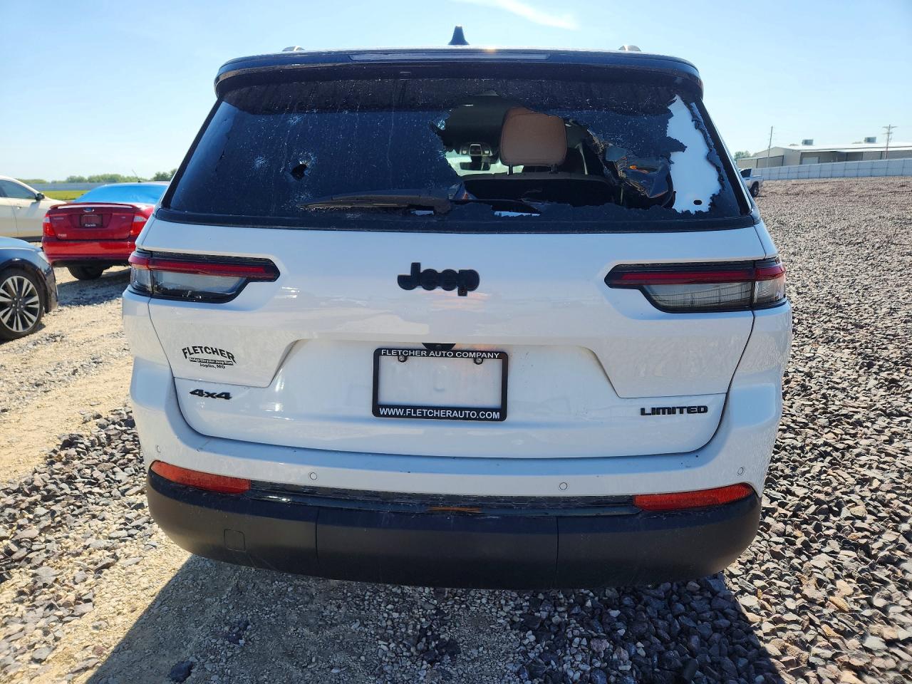 2025 Jeep Grand Cherokee L Limited White vin: 1C4RJKBG5S8665068