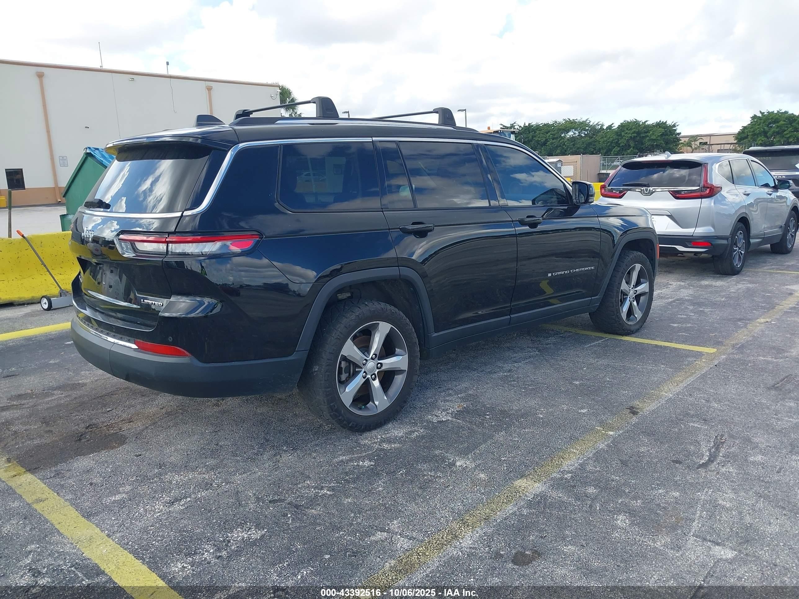 2022 Jeep Grand Cherokee L Limited 4x4 Черный vin: 1C4RJKBG6N8504491