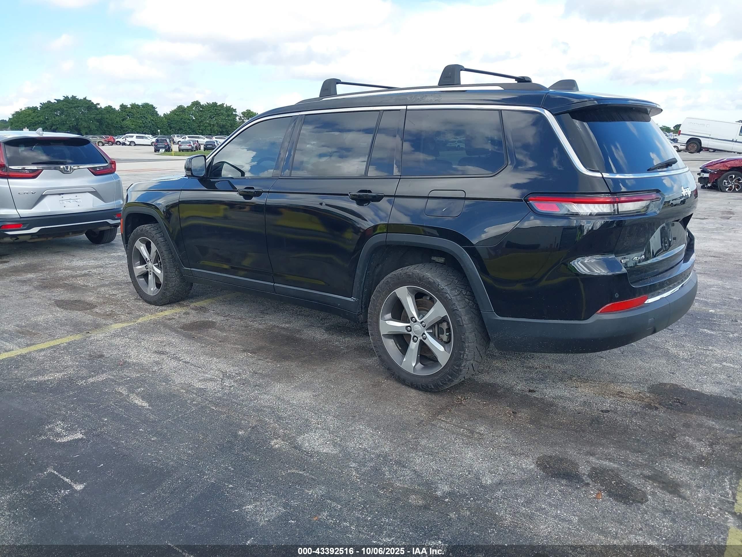 2022 Jeep Grand Cherokee L Limited 4x4 Черный vin: 1C4RJKBG6N8504491