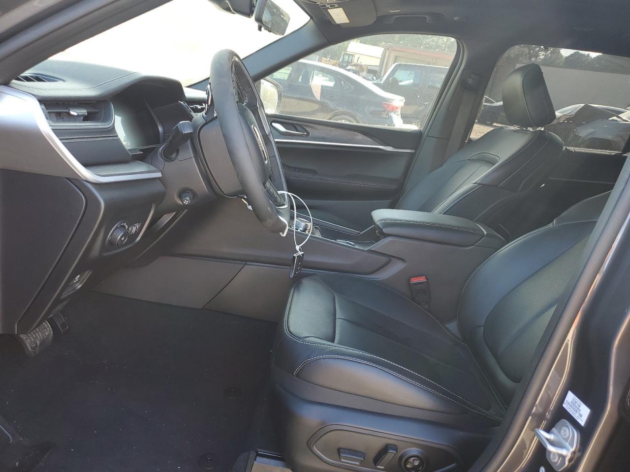 2025 Jeep Grand Cherokee L Limited Серый vin: 1C4RJKBG6S8671008