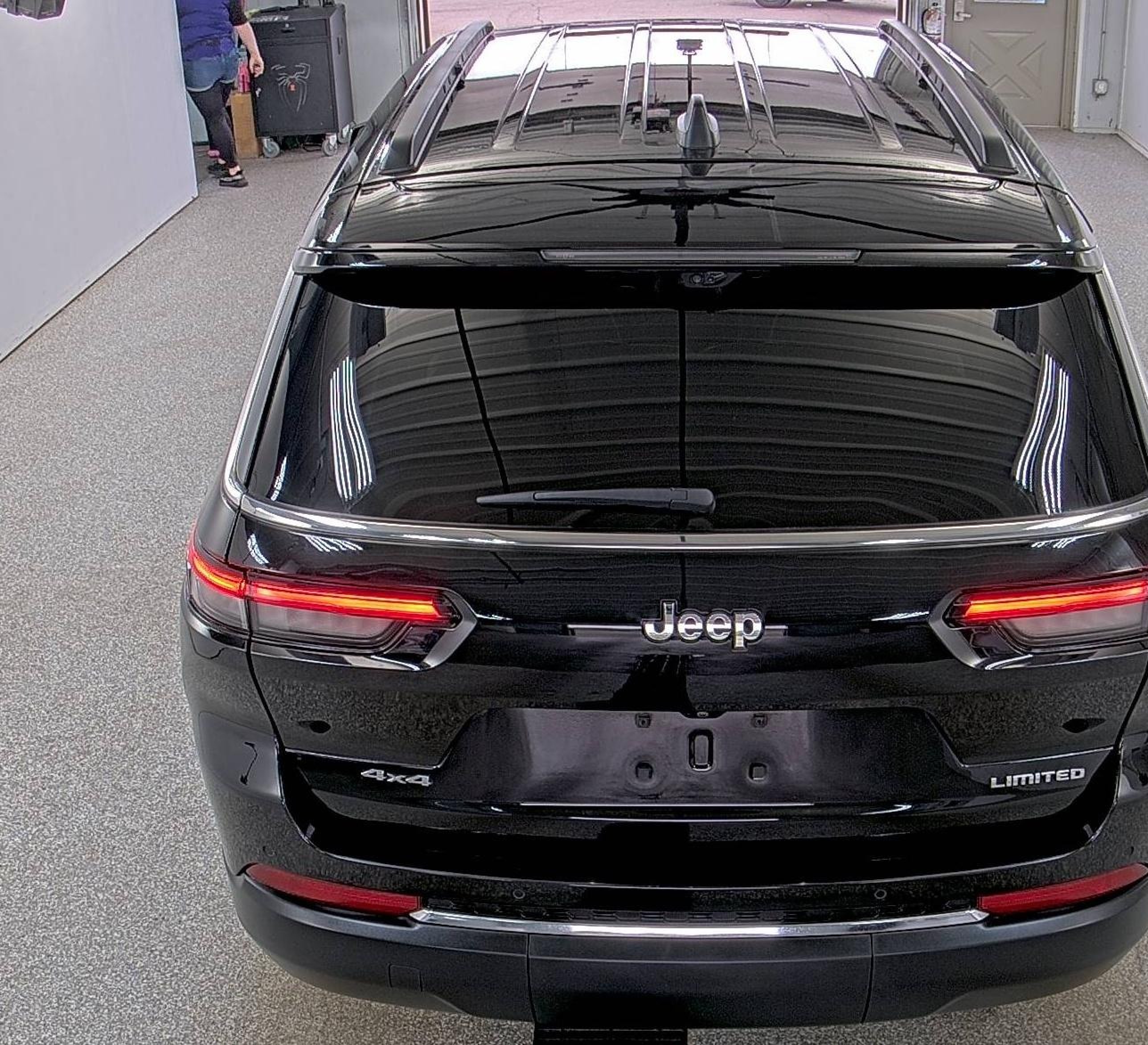 2023 Jeep Grand Cherokee L Limited vin: 1C4RJKBG7P8804785
