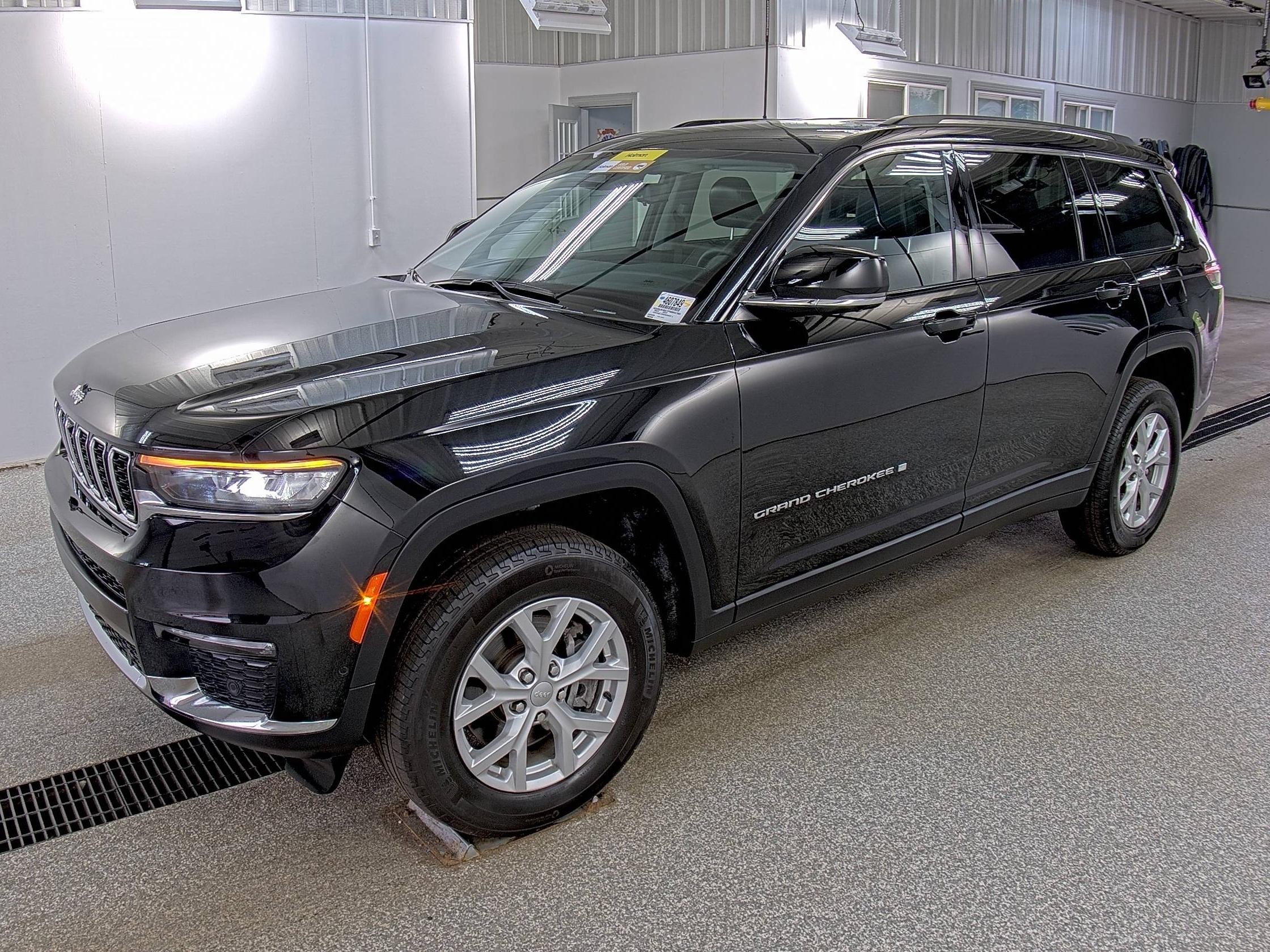 2023 Jeep Grand Cherokee L Limited vin: 1C4RJKBG7P8804785