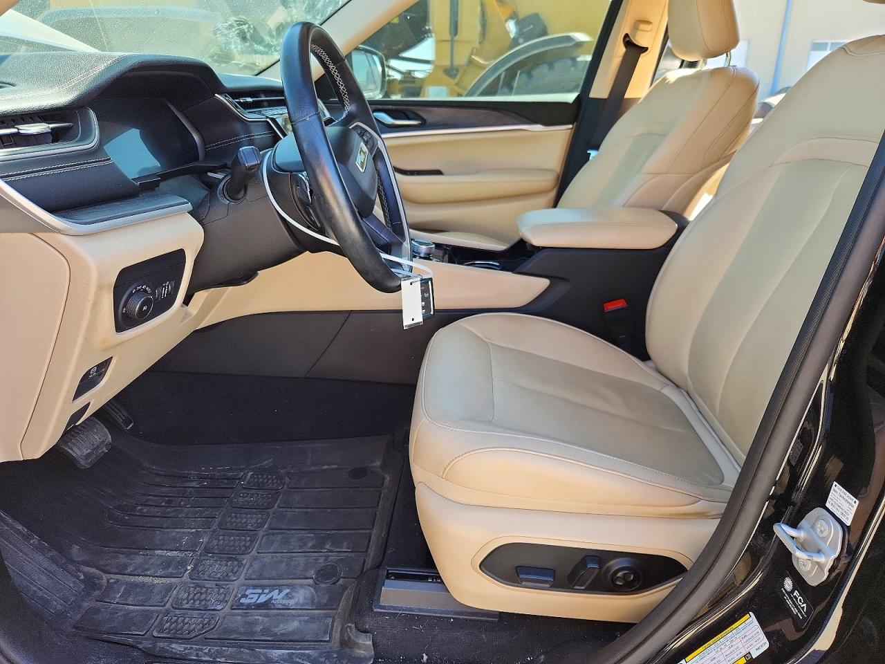 2021 Jeep Grand Cherokee L Limited Black vin: 1C4RJKBGXM8210784