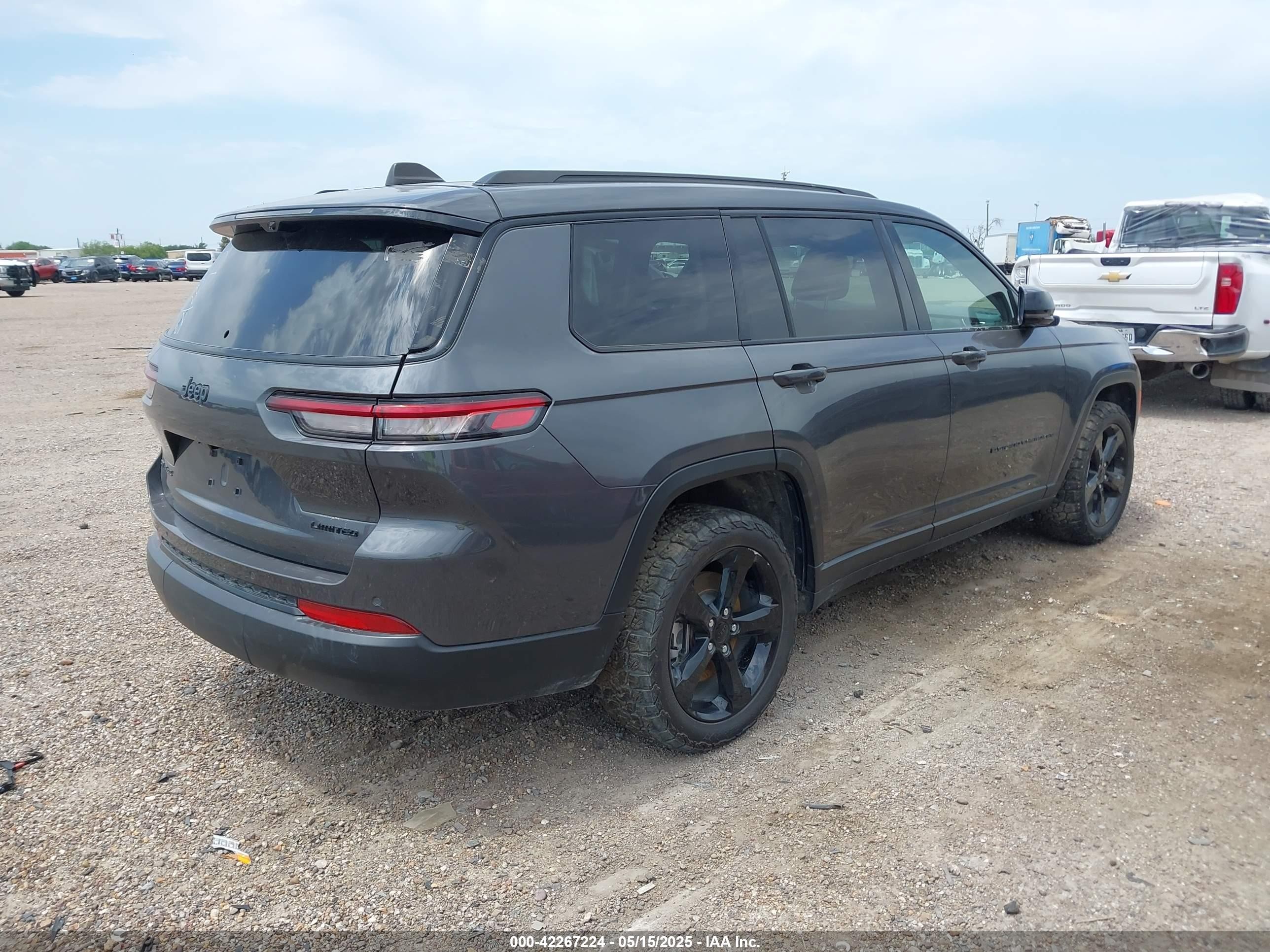 2023 Jeep Grand Cherokee L Limited 4x4 Gray vin: 1C4RJKBGXP8702638