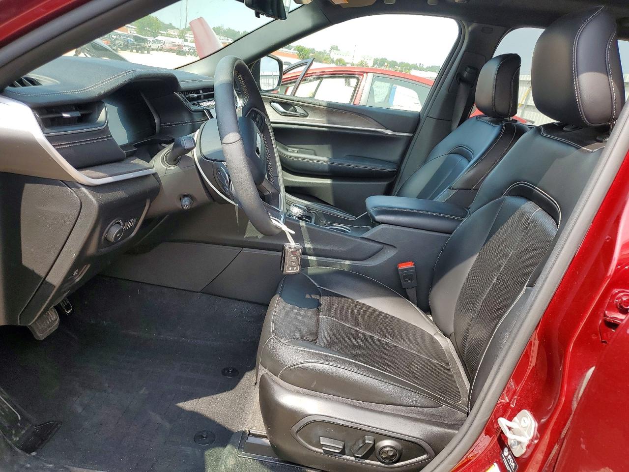2024 Jeep Grand Cherokee L Limited Red vin: 1C4RJKBGXR8570080
