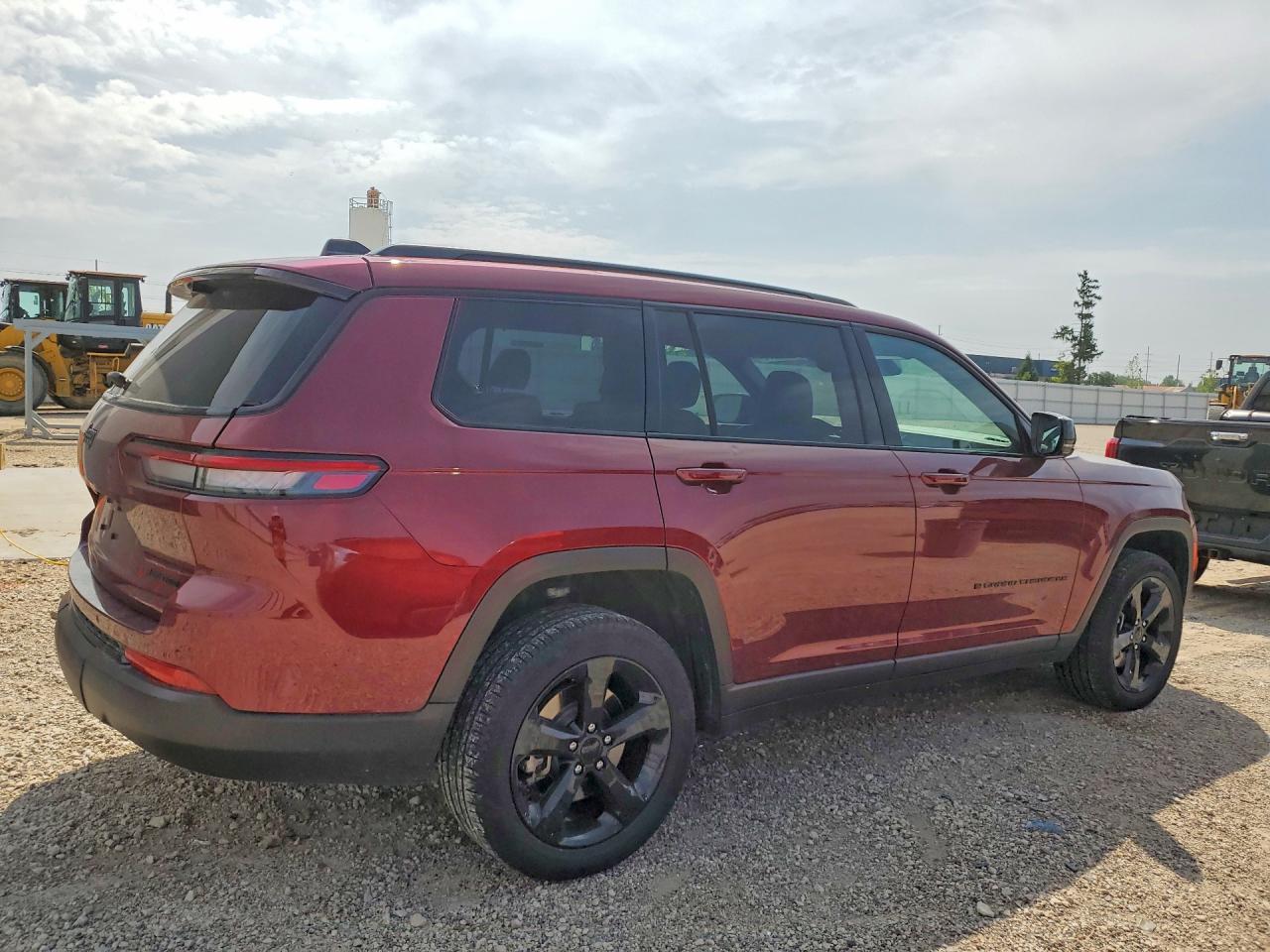 2024 Jeep Grand Cherokee L Limited Red vin: 1C4RJKBGXR8570080