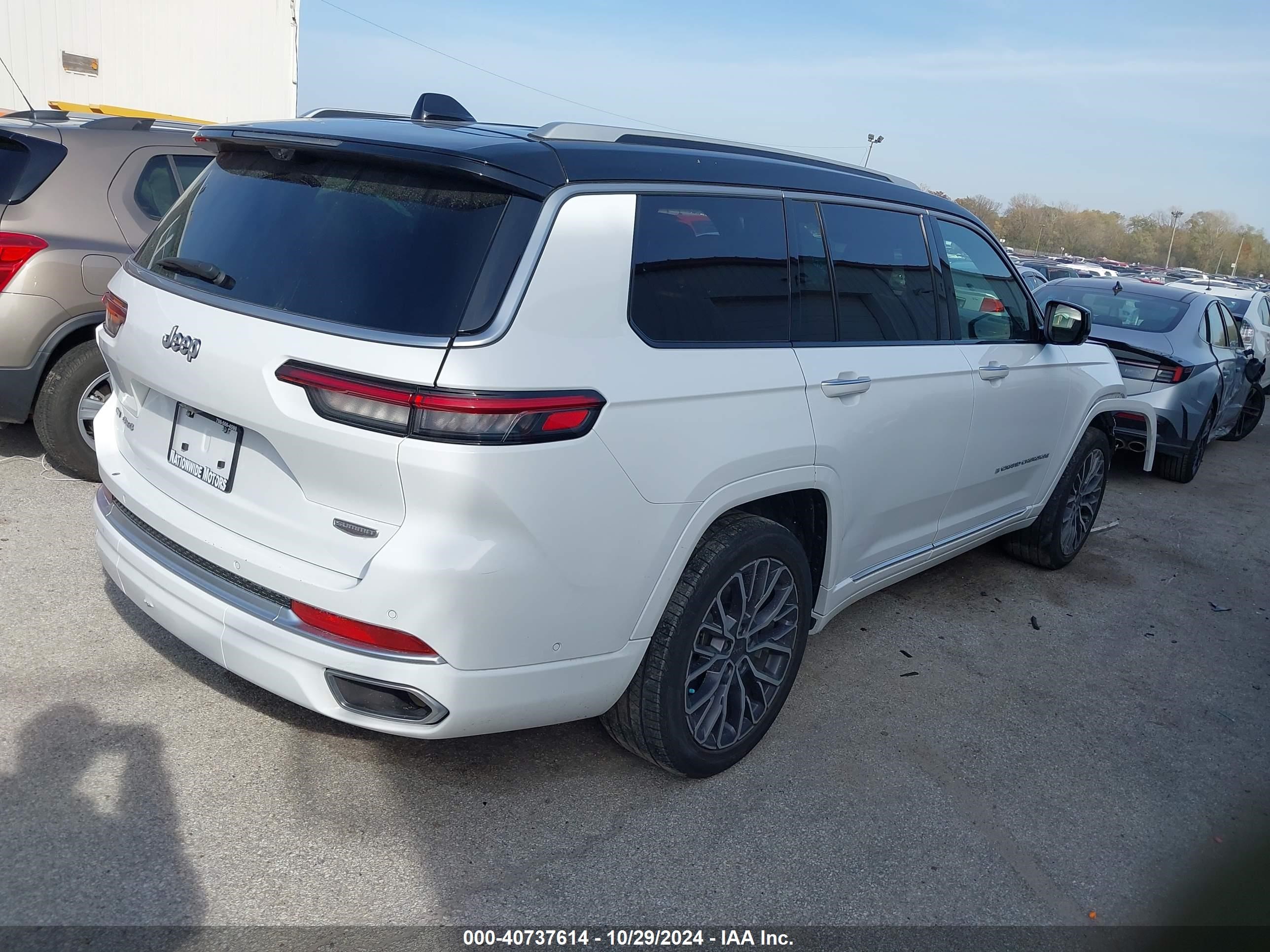 2021 Jeep Grand Cherokee L Summit Reserve 4x4 White vin: 1C4RJKEG7M8164567