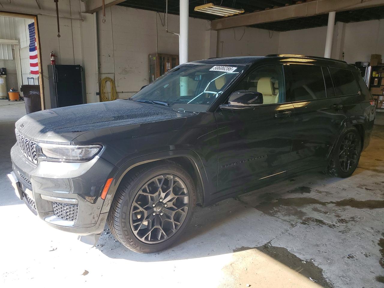 2023 Jeep Grand Cherokee L Summit Черный vin: 1C4RJKEG8P8767953