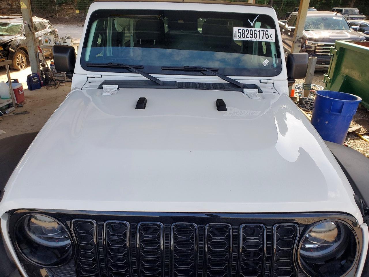 2024 Jeep Wrangler Sport White vin: 1C4RJXDGXRW256760