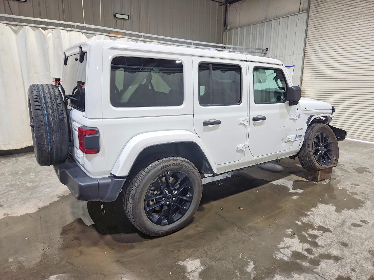 2024 Jeep Wrangler Sahara 4xe White vin: 1C4RJXP65RW232644