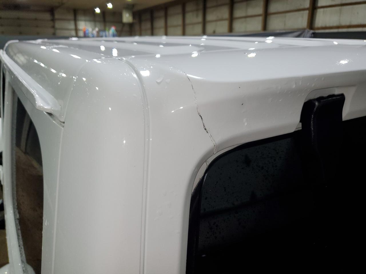 2024 Jeep Wrangler Sahara 4xe White vin: 1C4RJXP69RW296363 Damage: Rear Roof Panel, Heavy Scratch, > 12 Inches
