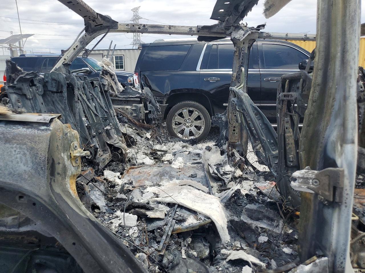 2025 Jeep Wrangler Sahara 4xe Burn vin: 1C4RJXP69SW578895