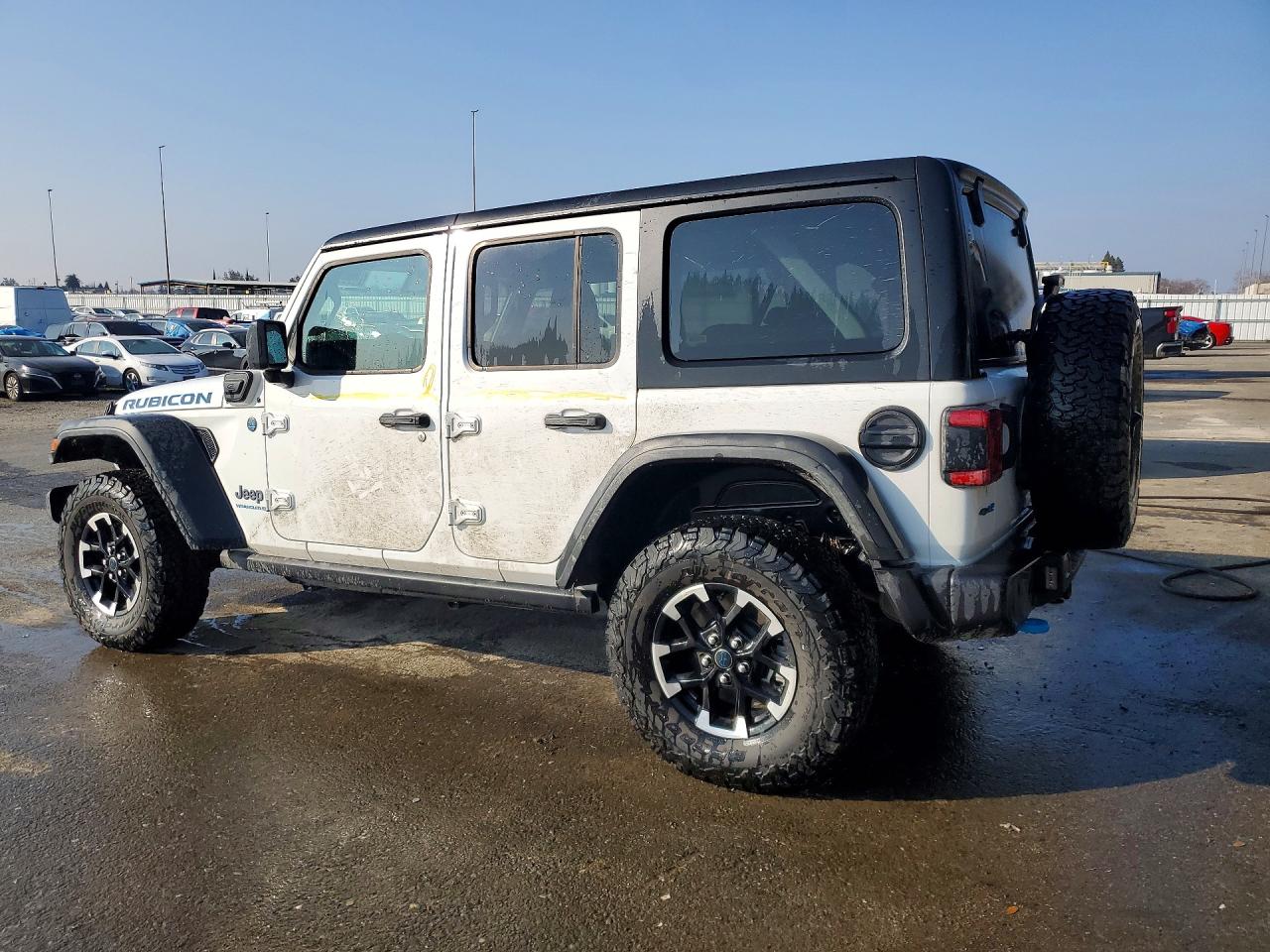 2025 Jeep Wrangler Rubicon 4xe White vin: 1C4RJXR62SW575429