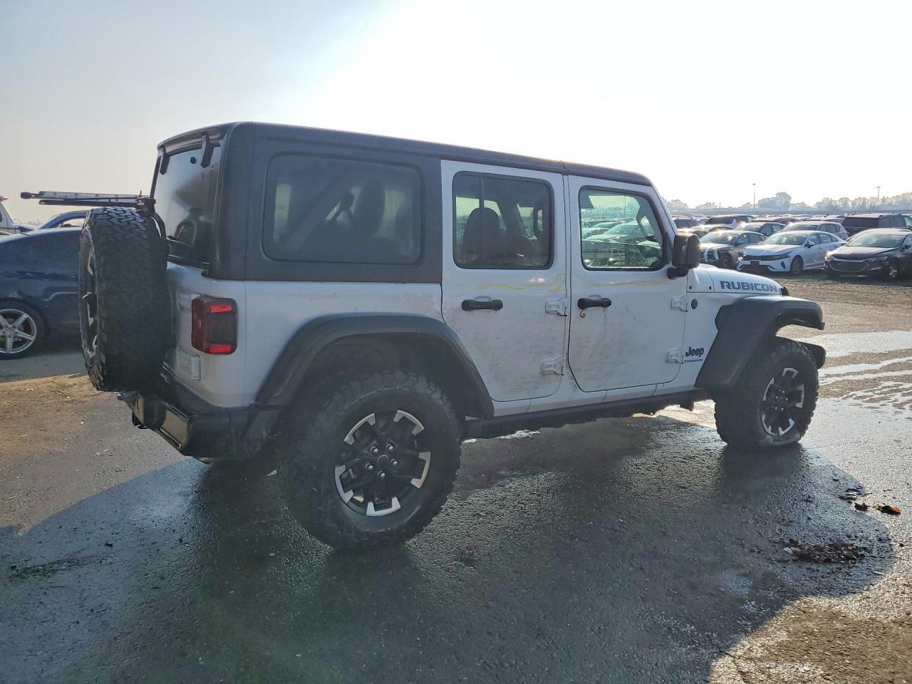 2025 Jeep Wrangler Rubicon 4xe White vin: 1C4RJXR62SW575429