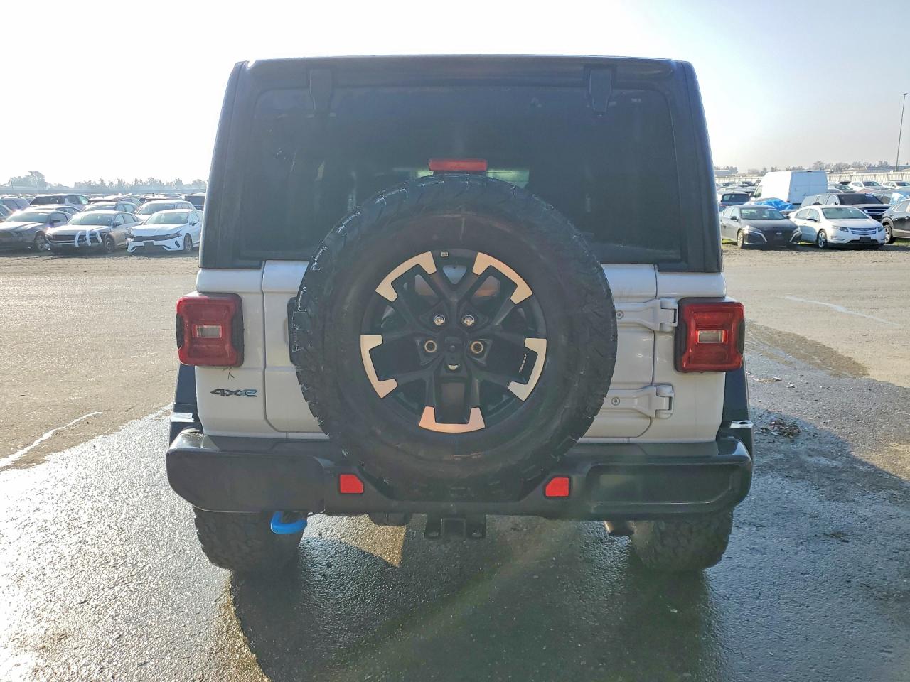 2025 Jeep Wrangler Rubicon 4xe White vin: 1C4RJXR62SW575429
