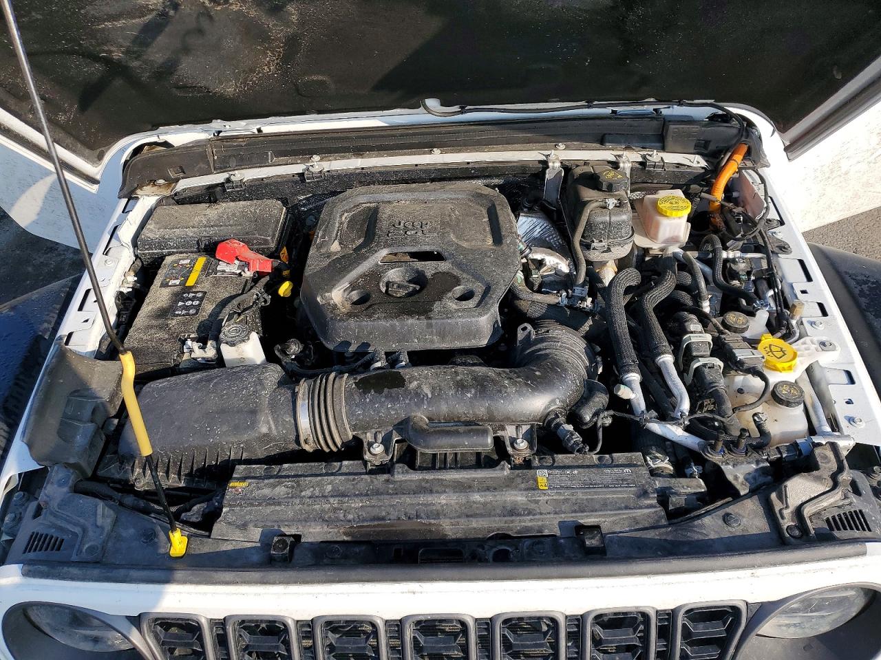 2025 Jeep Wrangler Rubicon 4xe White vin: 1C4RJXR62SW575429