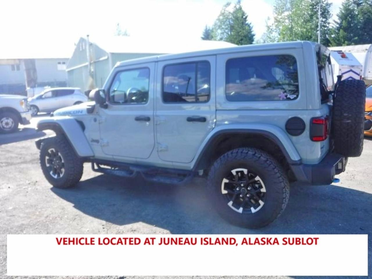 2024 Jeep Wrangler Rubicon 4xe Silver vin: 1C4RJXR65RW126935