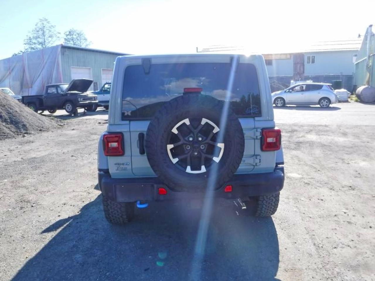 2024 Jeep Wrangler Rubicon 4xe Silver vin: 1C4RJXR65RW126935