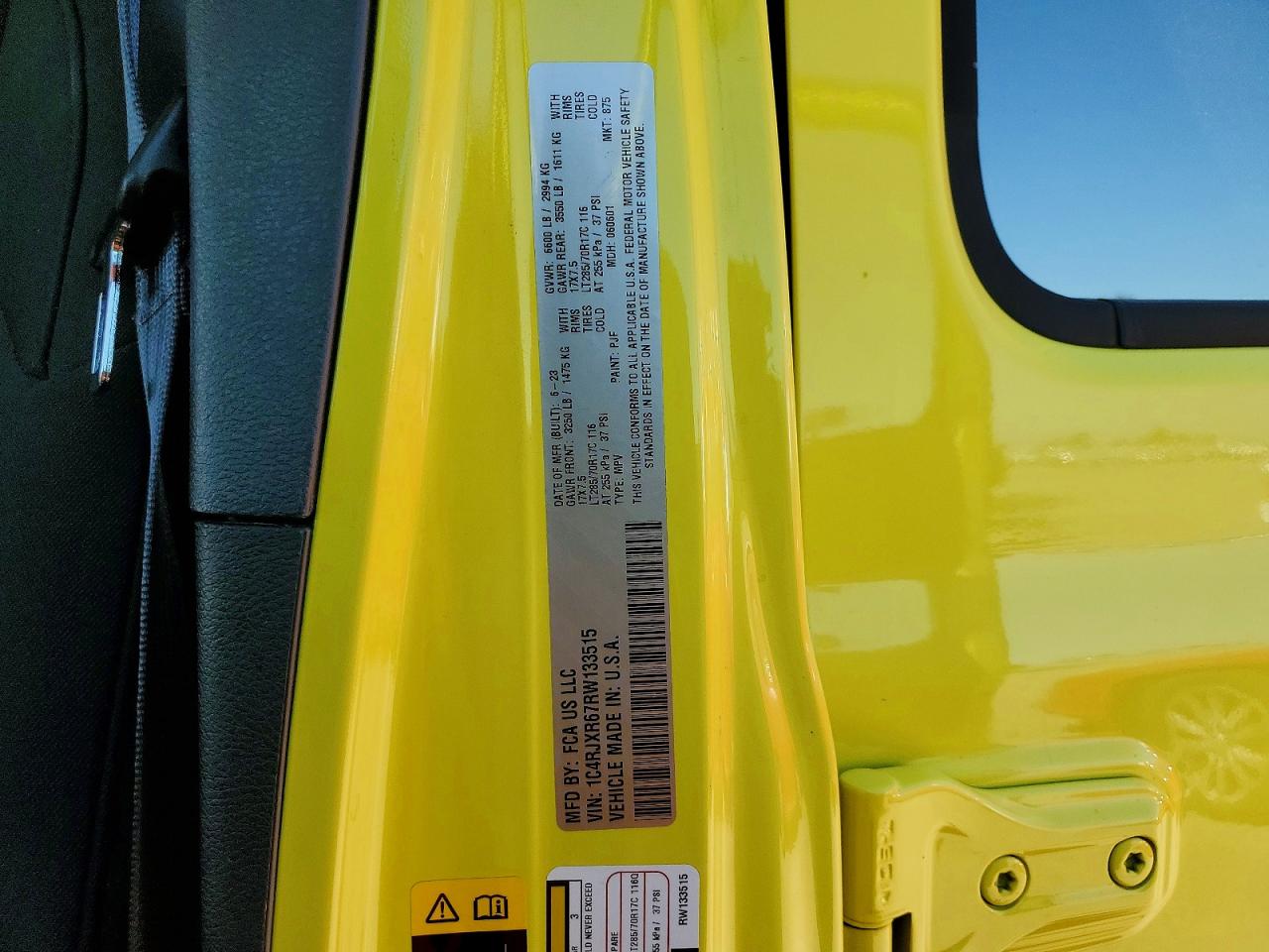 2024 Jeep Wrangler Rubicon 4xe Yellow vin: 1C4RJXR67RW133515