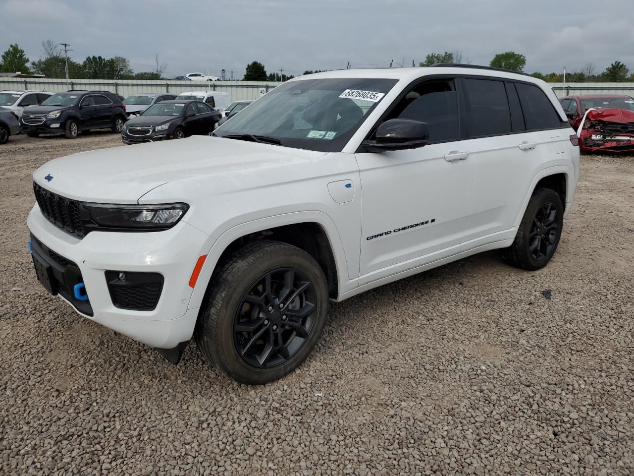 2023 Jeep Grand Cherokee Limited 4xe White vin: 1C4RJYB61P8892579