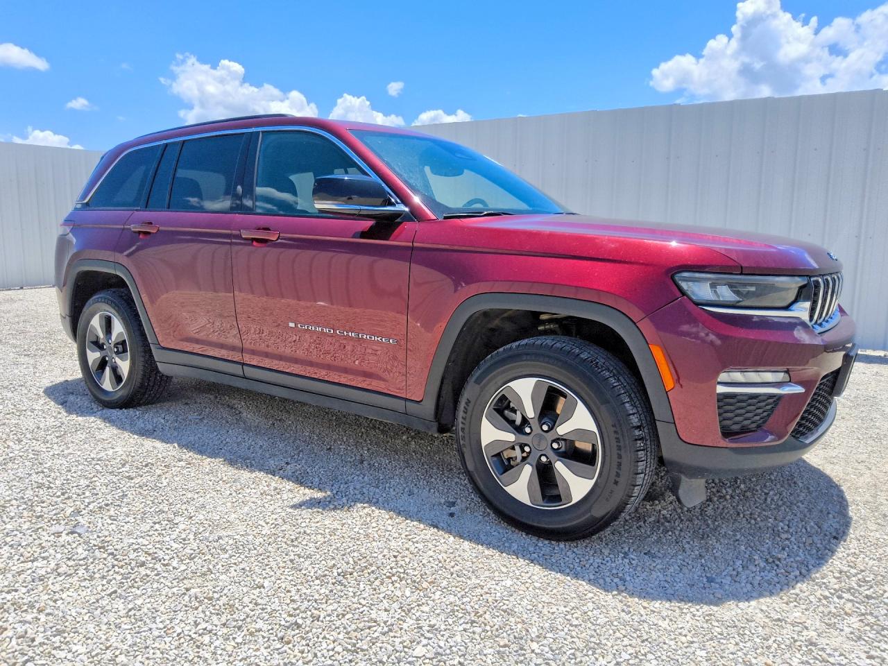 2024 Jeep Grand Cherokee Limited 4xe Burgundy vin: 1C4RJYB61RC171677