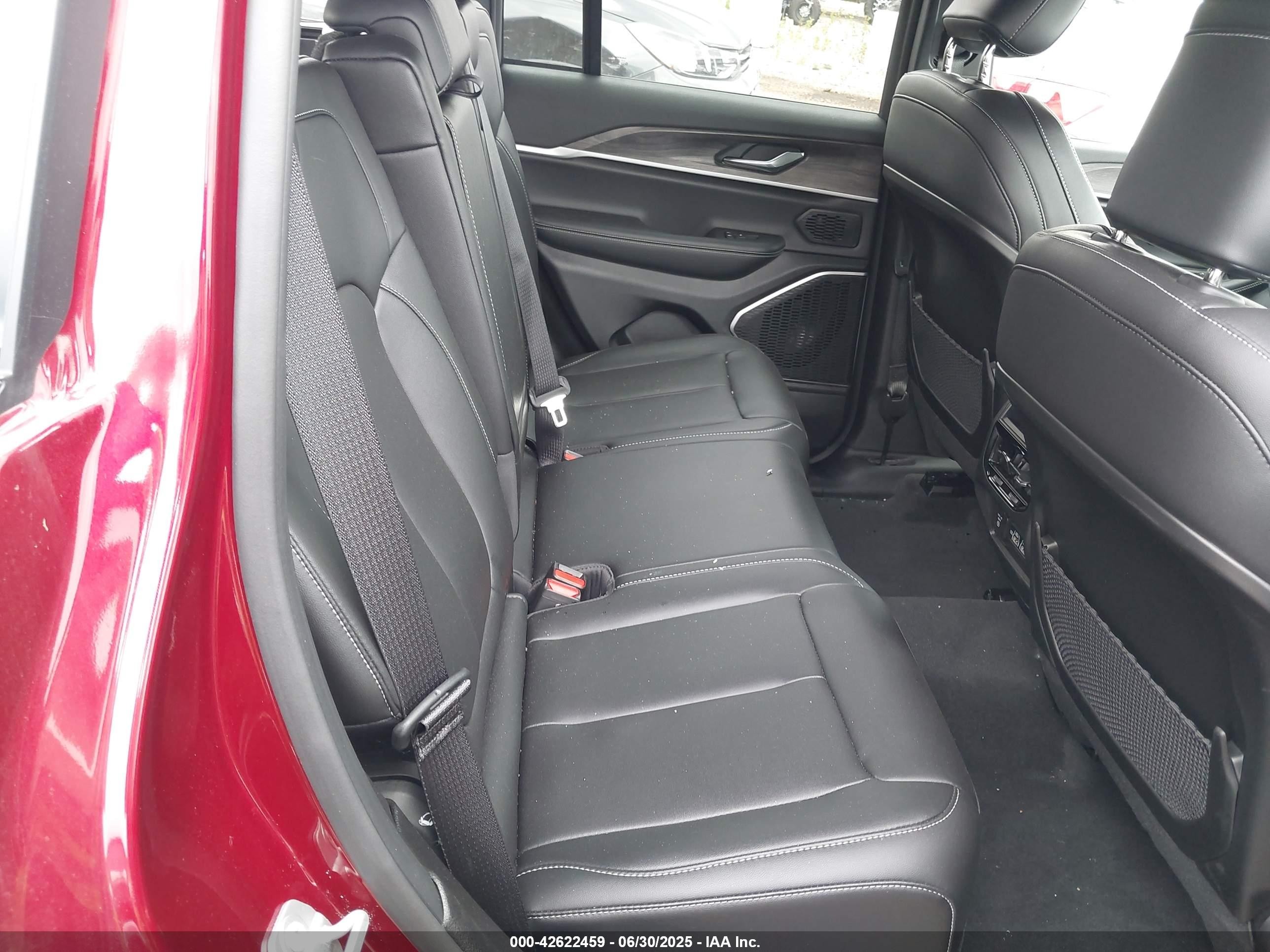 2025 Jeep Grand Cherokee 4xe   Красный vin: 1C4RJYB62S8700336