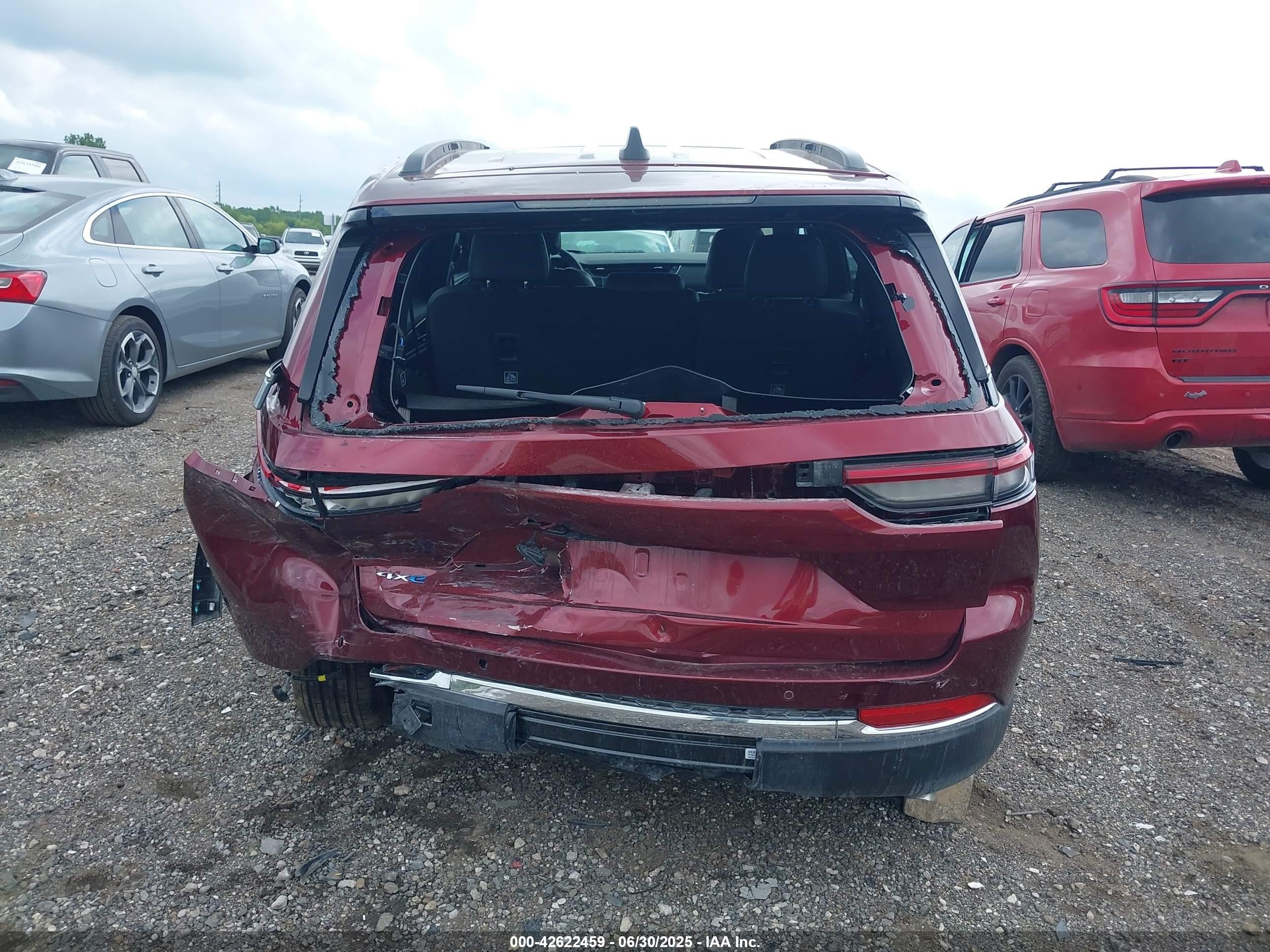 2025 Jeep Grand Cherokee 4xe   Красный vin: 1C4RJYB62S8700336
