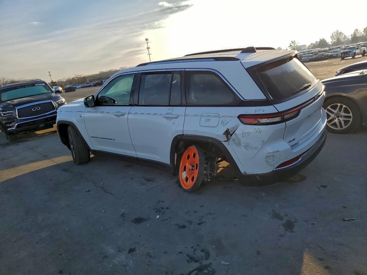 2024 Jeep Grand Cherokee Limited 4xe White vin: 1C4RJYB63RC713328