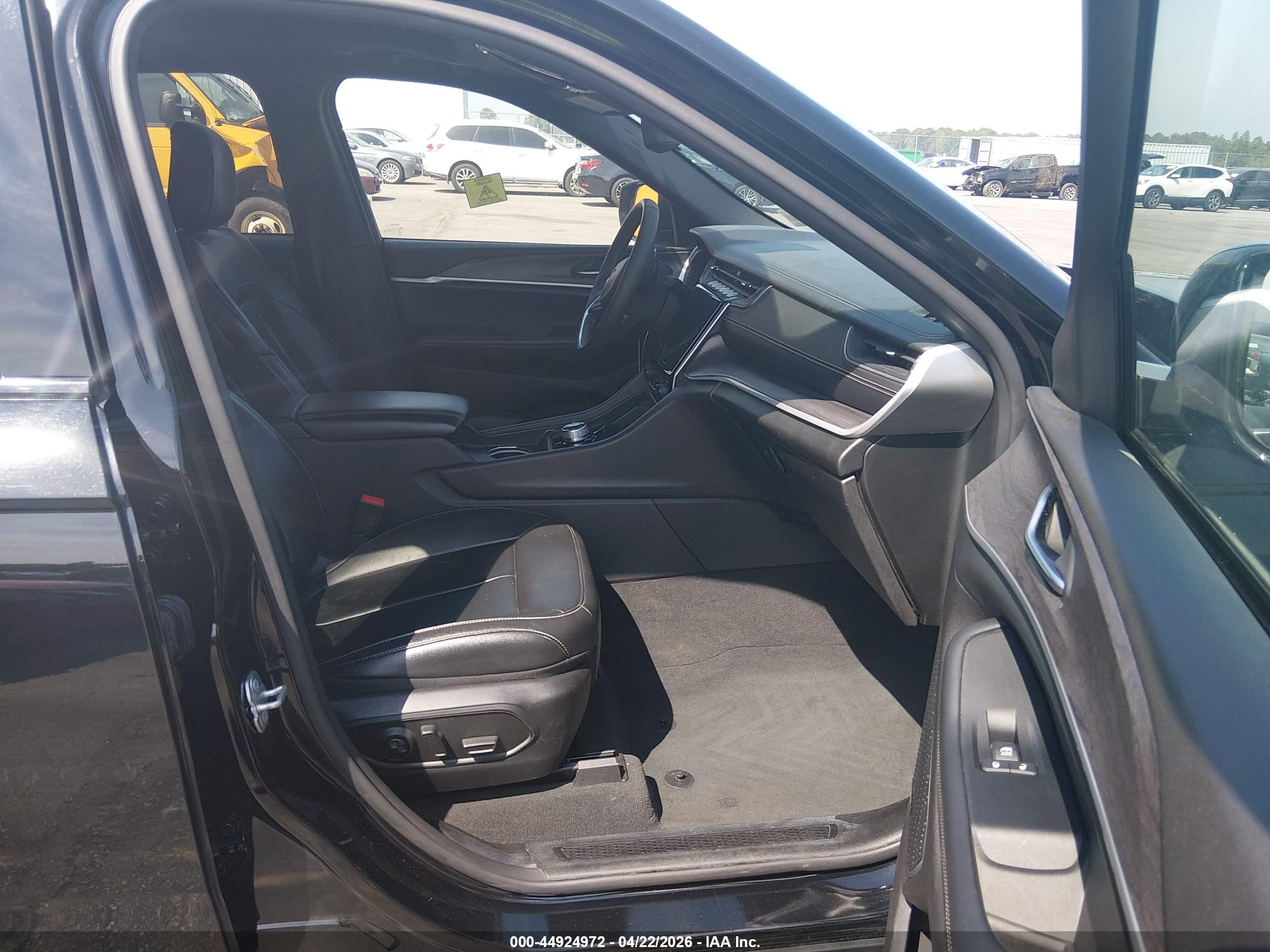 2024 Jeep Grand Cherokee 4xe Black vin: 1C4RJYB64RC125020
