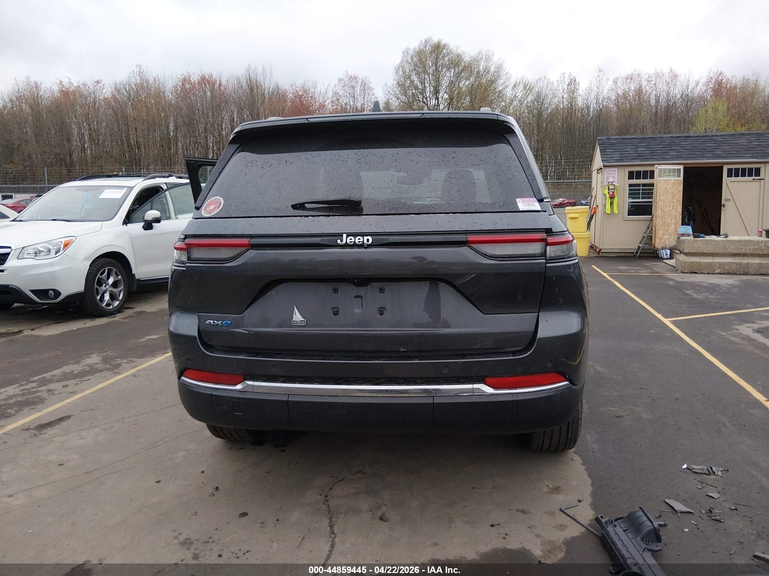2024 Jeep Grand Cherokee 4xe Gray vin: 1C4RJYB65RC681675