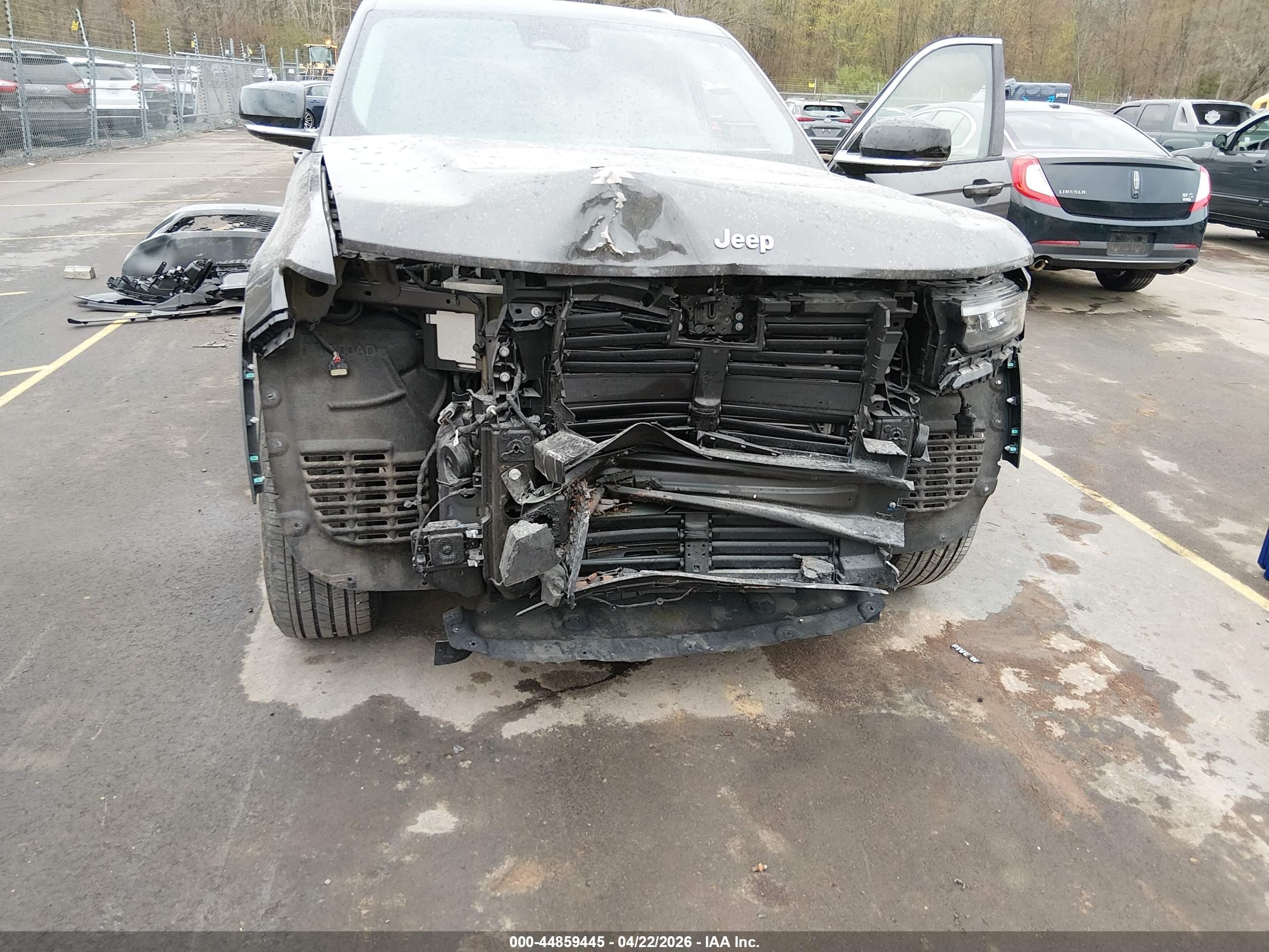 2024 Jeep Grand Cherokee 4xe Gray vin: 1C4RJYB65RC681675