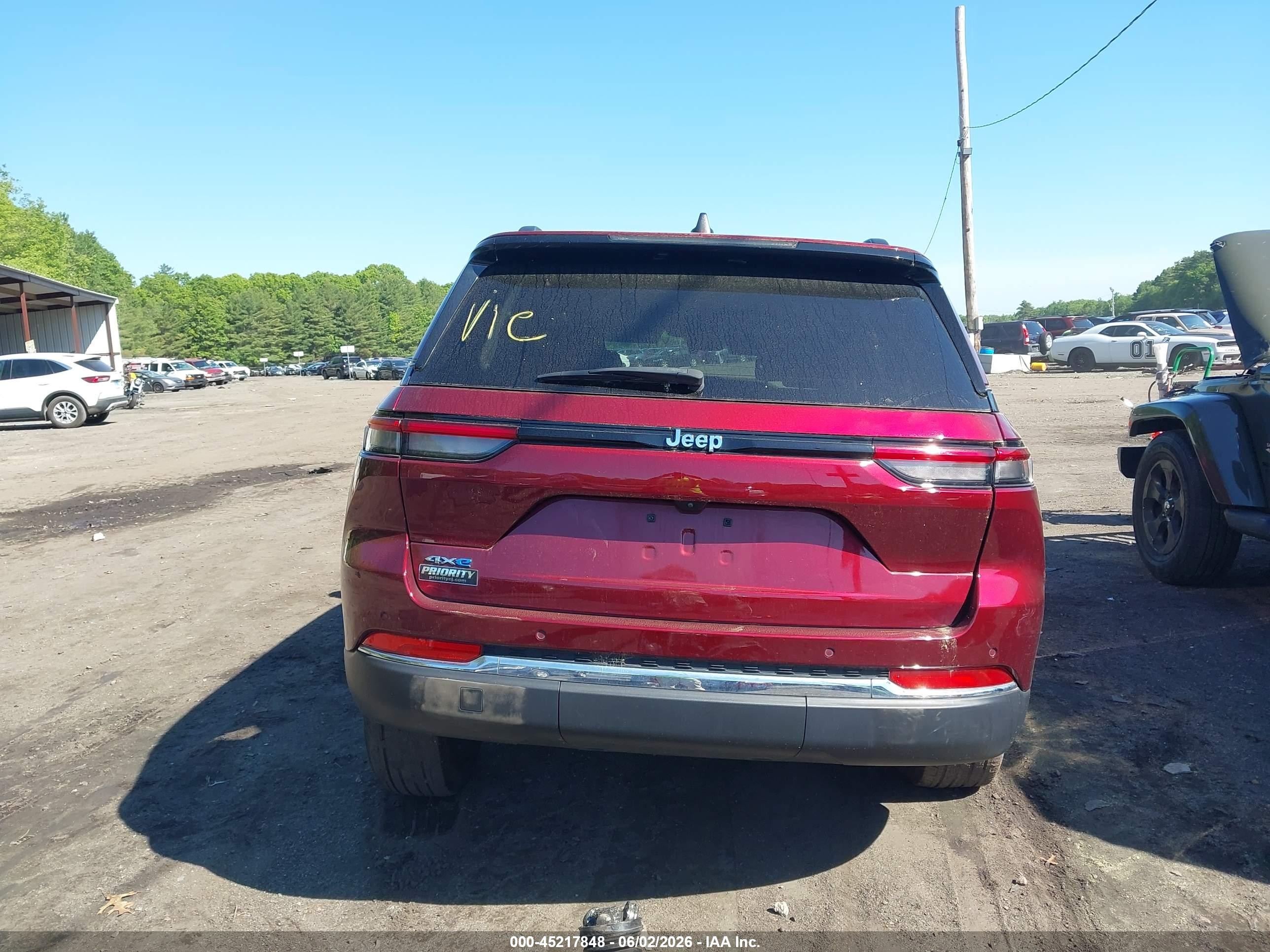 2024 Jeep Grand Cherokee 4xe   Красный vin: 1C4RJYB66RC712285