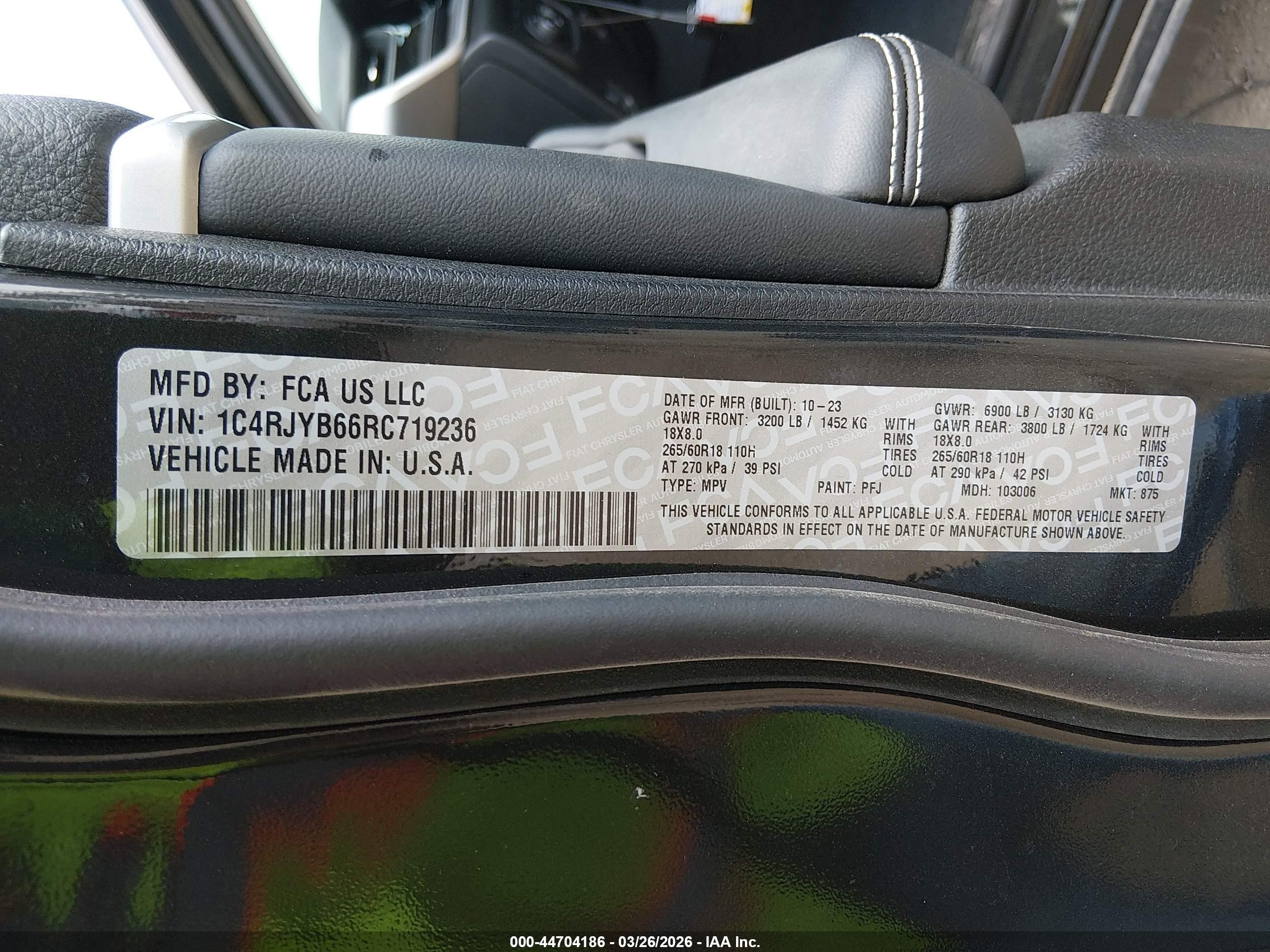 2024 Jeep Grand Cherokee 4xe   Black vin: 1C4RJYB66RC719236