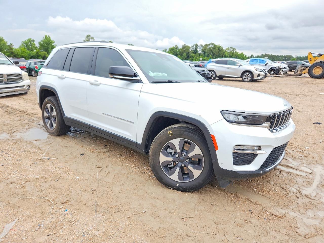 2022 Jeep Grand Cherokee Limited 4xe White vin: 1C4RJYB68N8757869