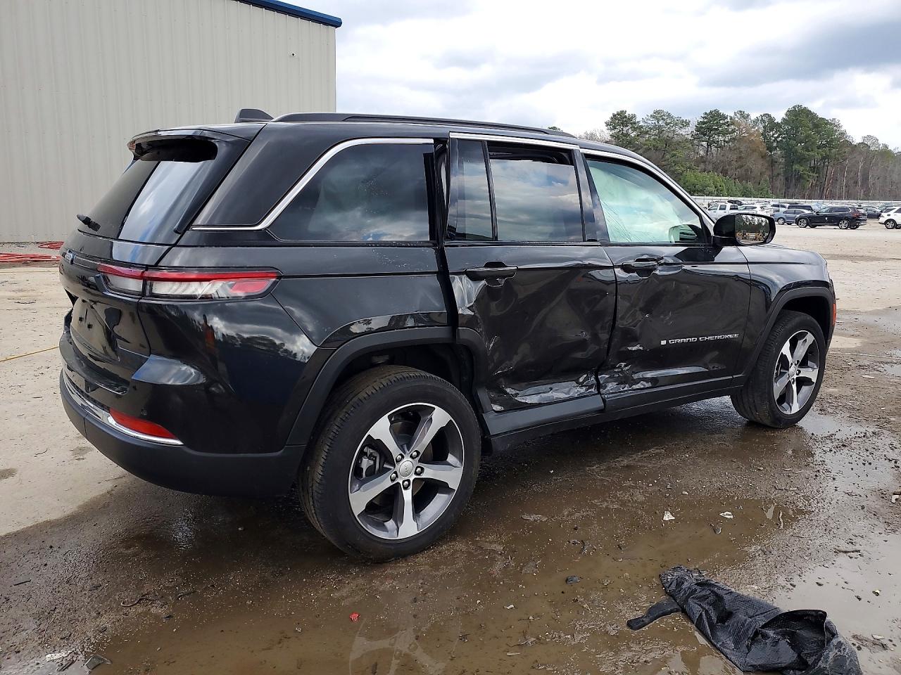 2024 Jeep Grand Cherokee Limited 4xe Black vin: 1C4RJYB68RC109743