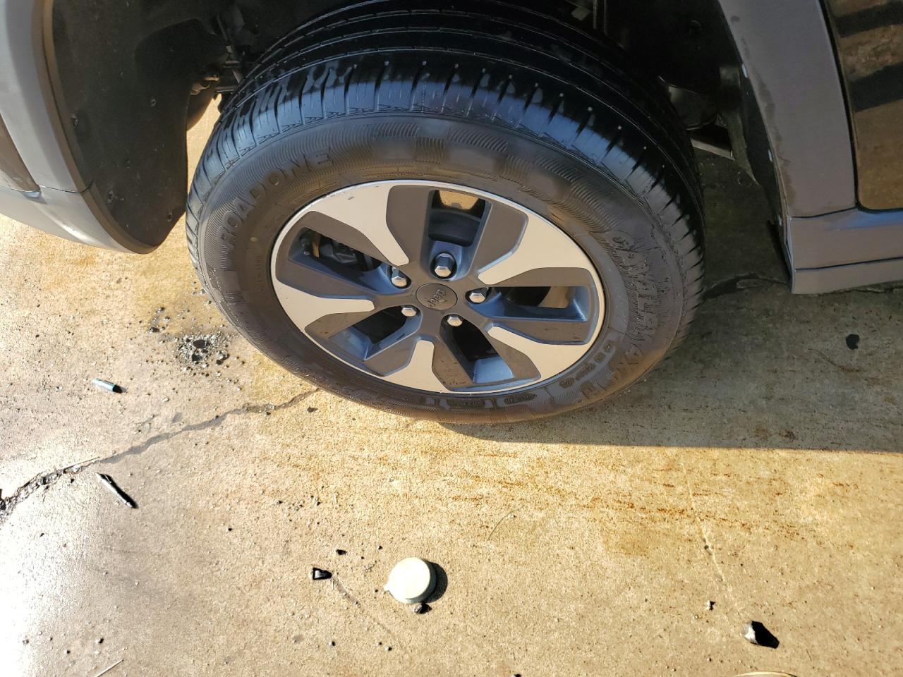 2024 Jeep Grand Cherokee Limited 4xe Черный vin: 1C4RJYB69R8520426 Damage: Right Rear Wheel, Curb Rash, > 12 Inches