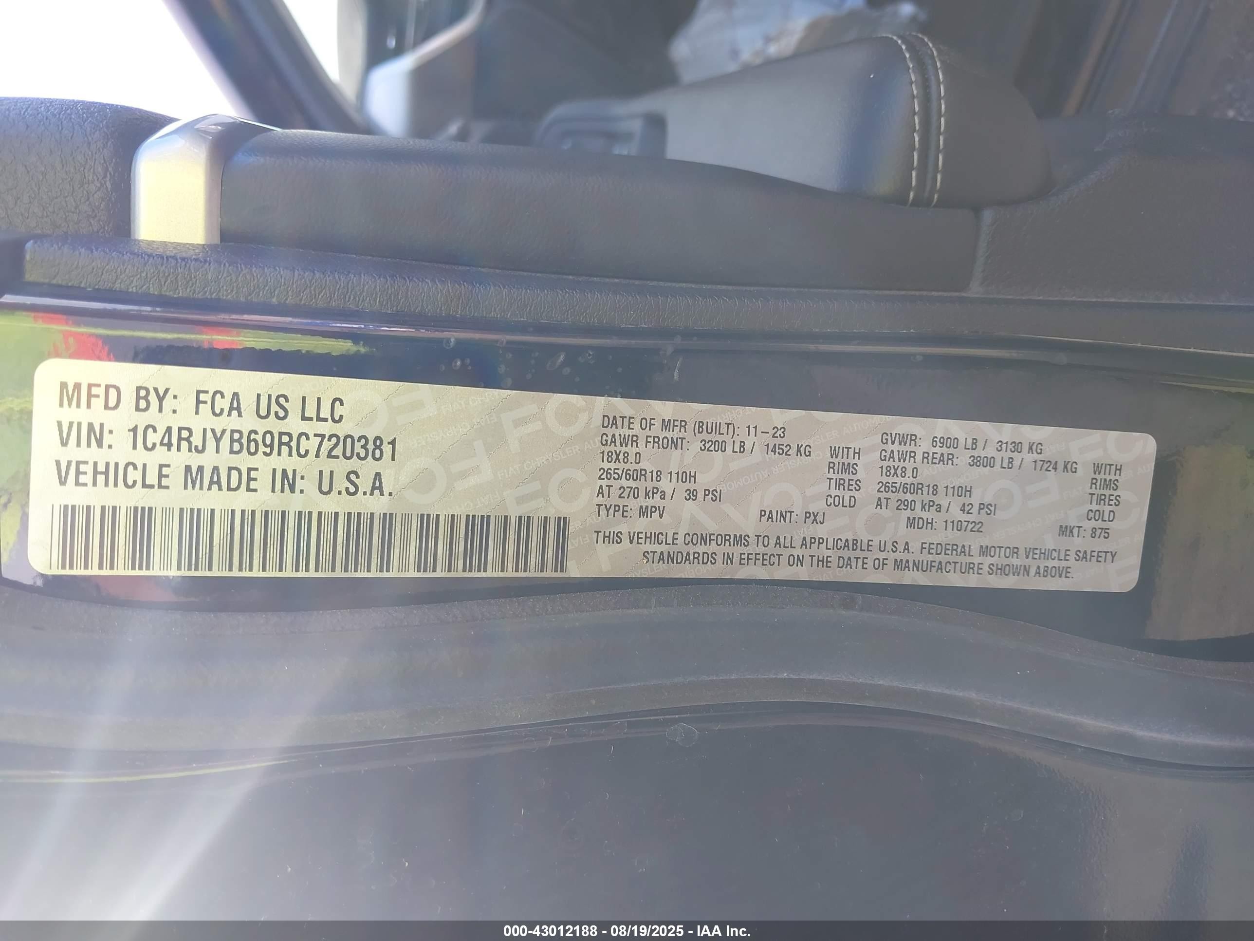 2024 Jeep Grand Cherokee 4xe   Black vin: 1C4RJYB69RC720381