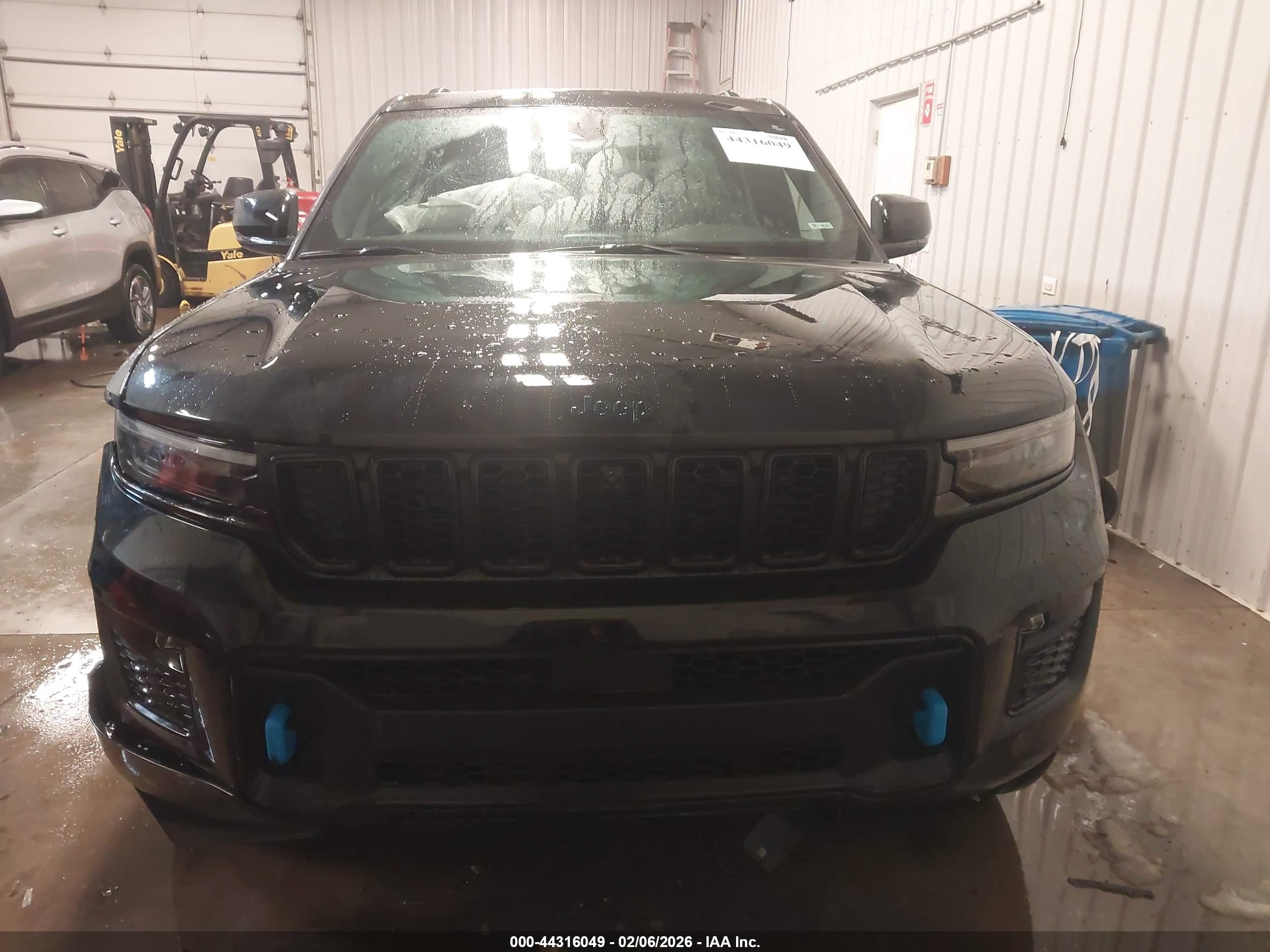 2025 Jeep Grand Cherokee 4xe Anniversary Edition Черный vin: 1C4RJYB69S8651913