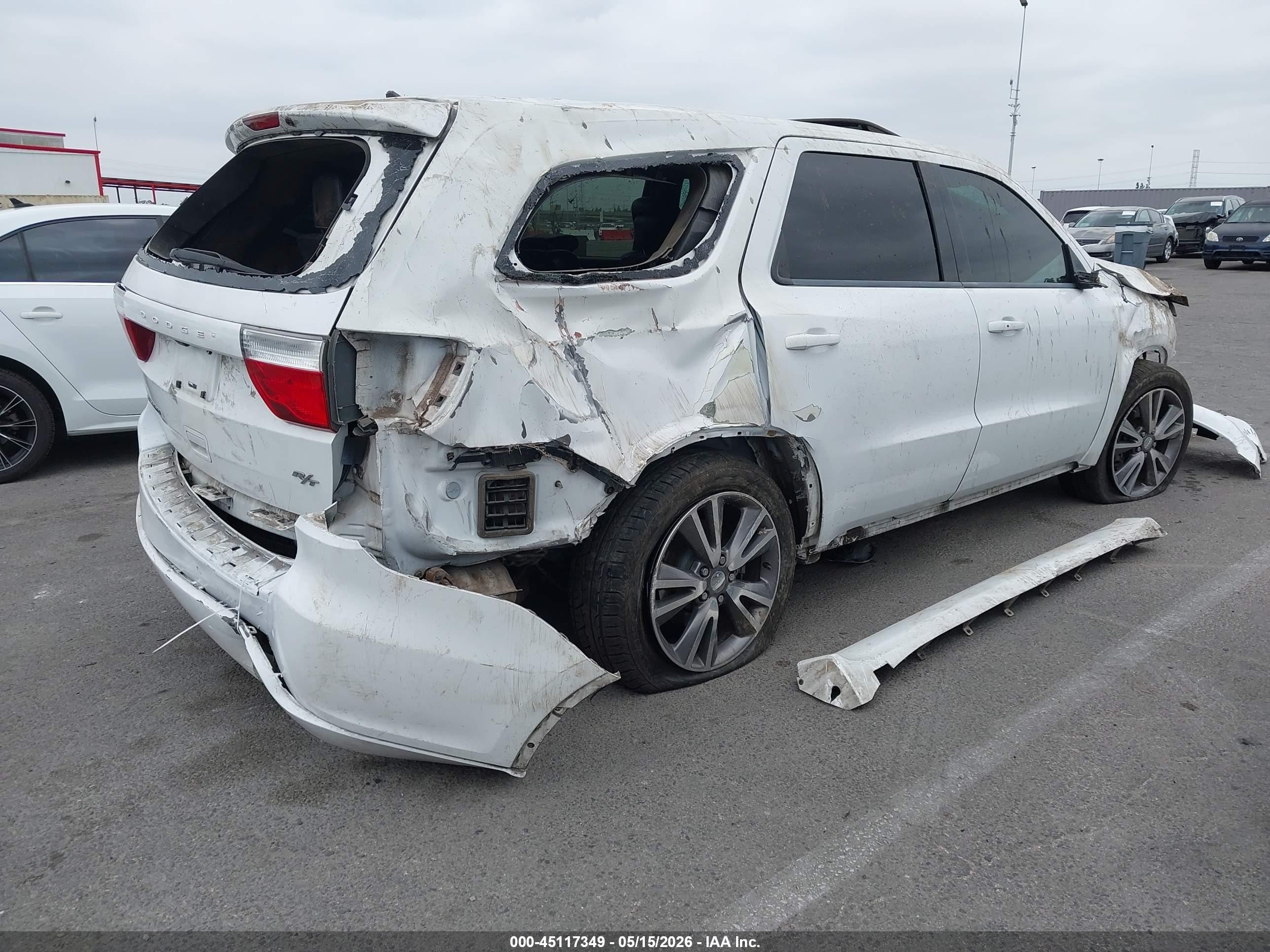 2013 Dodge Durango R/t White vin: 1C4SDHCT0DC681170