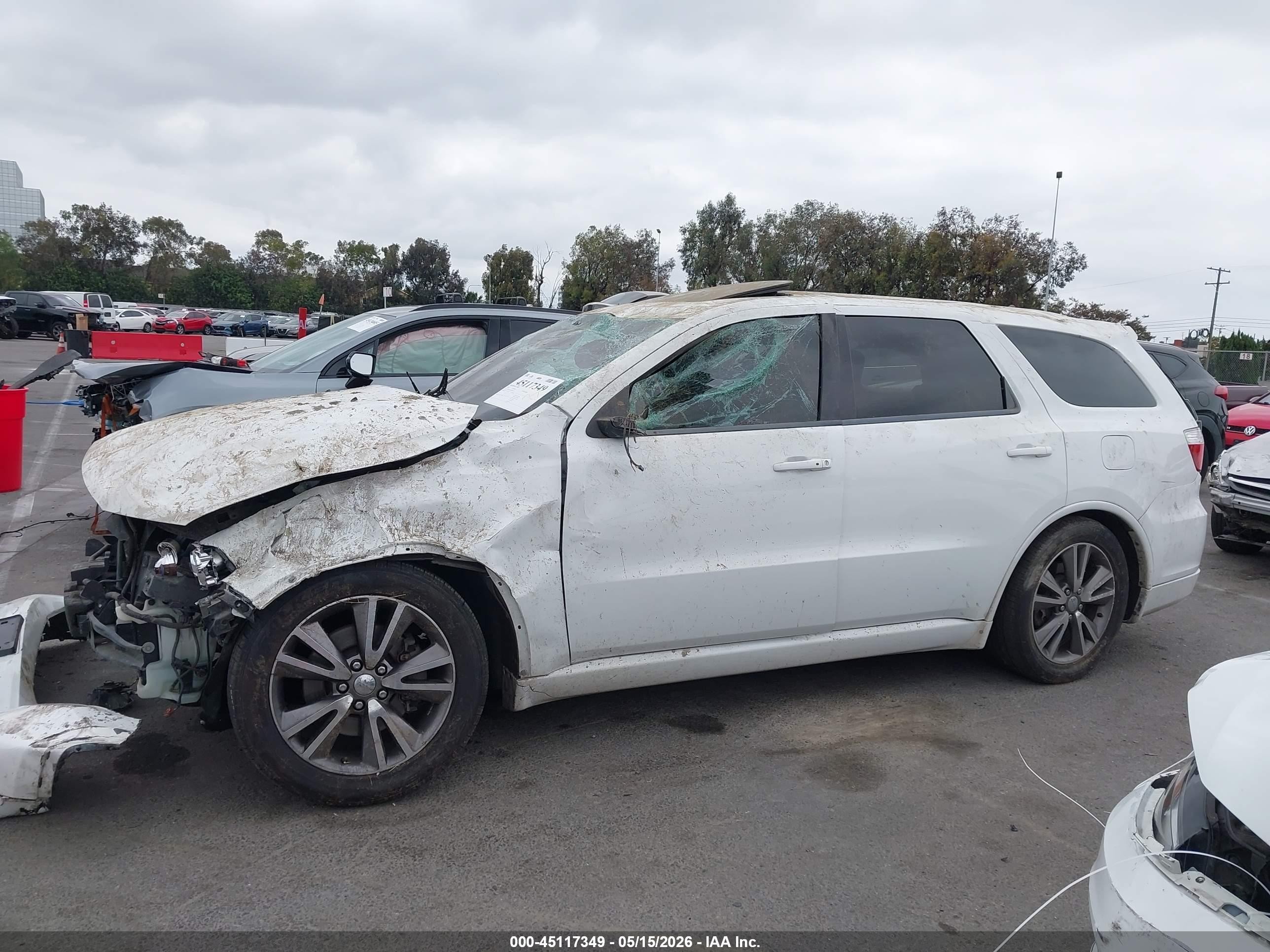 2013 Dodge Durango R/t White vin: 1C4SDHCT0DC681170
